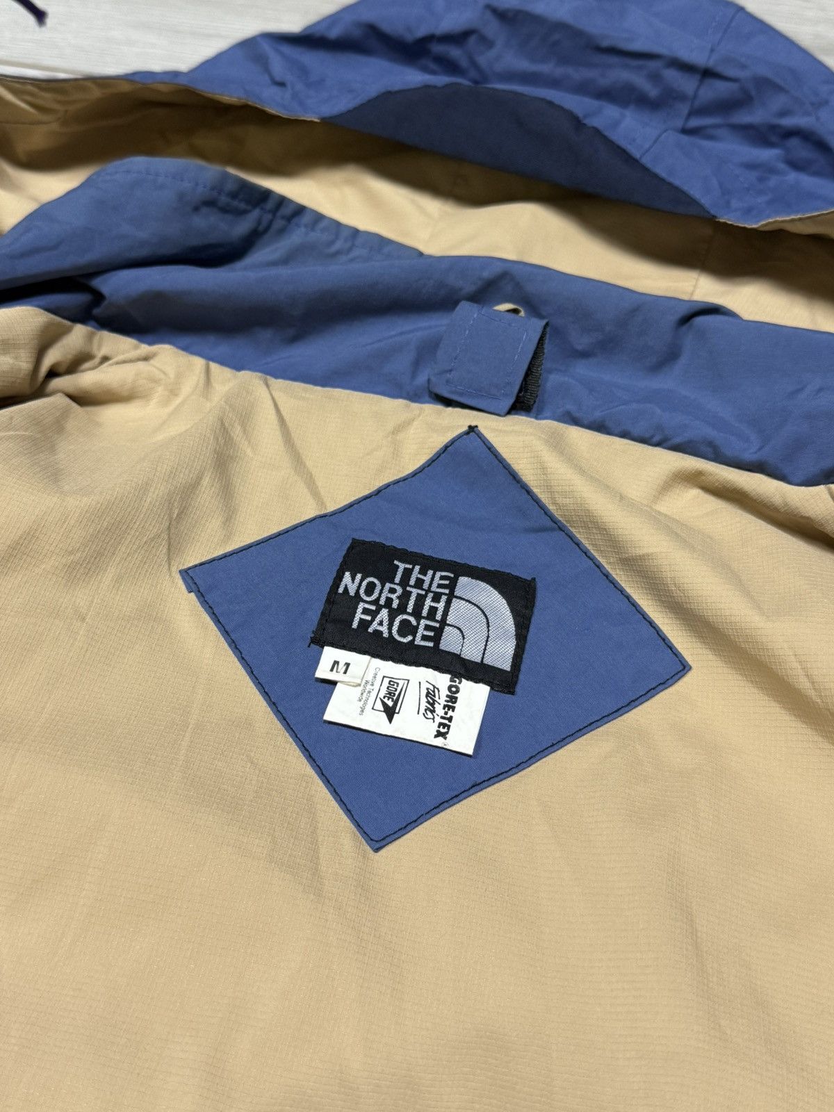 The North Face The North Face 2 in 1 Gore-Tex Mountain Light Vintage jacket Size US M / EU 48-50 / 2 - 9 Thumbnail