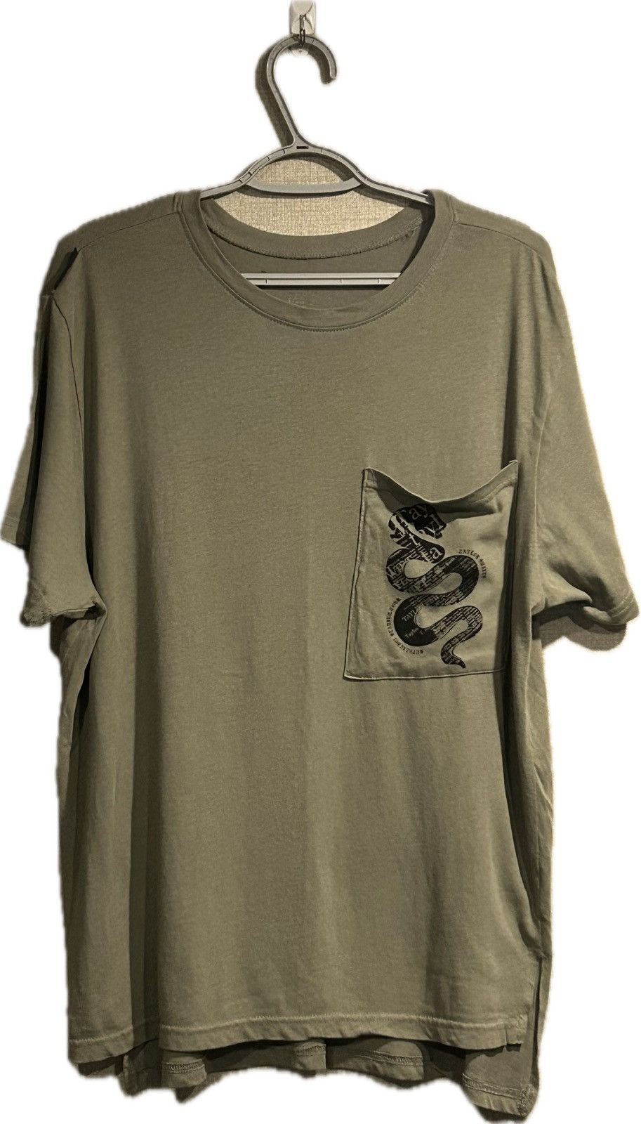 Other Taylor Swift Snake Graphic T- shirt. OBO Size S / US 4 / IT 40 - 1 Thumbnail