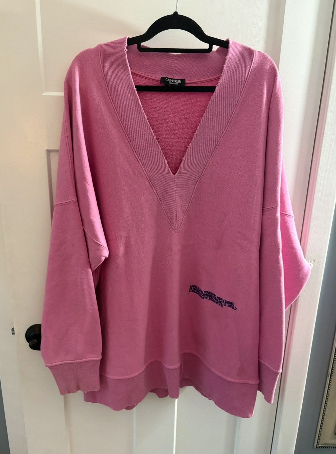 Calvin Klein 205W39NYC Calvin Klein 205W39NYC by Raf Simons Pink V neck Sweater Size US L / EU 52-54 / 3 - 2 Thumbnail