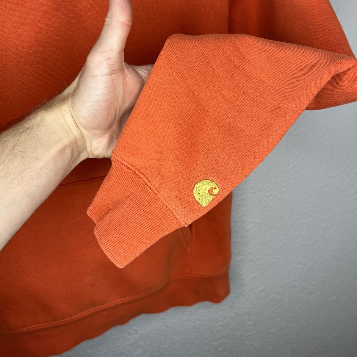 Carhartt Carhartt WiP Orange Hoodie Gold Logo Hooded Chase Sweat Size US M / EU 48-50 / 2 - 2 Thumbnail