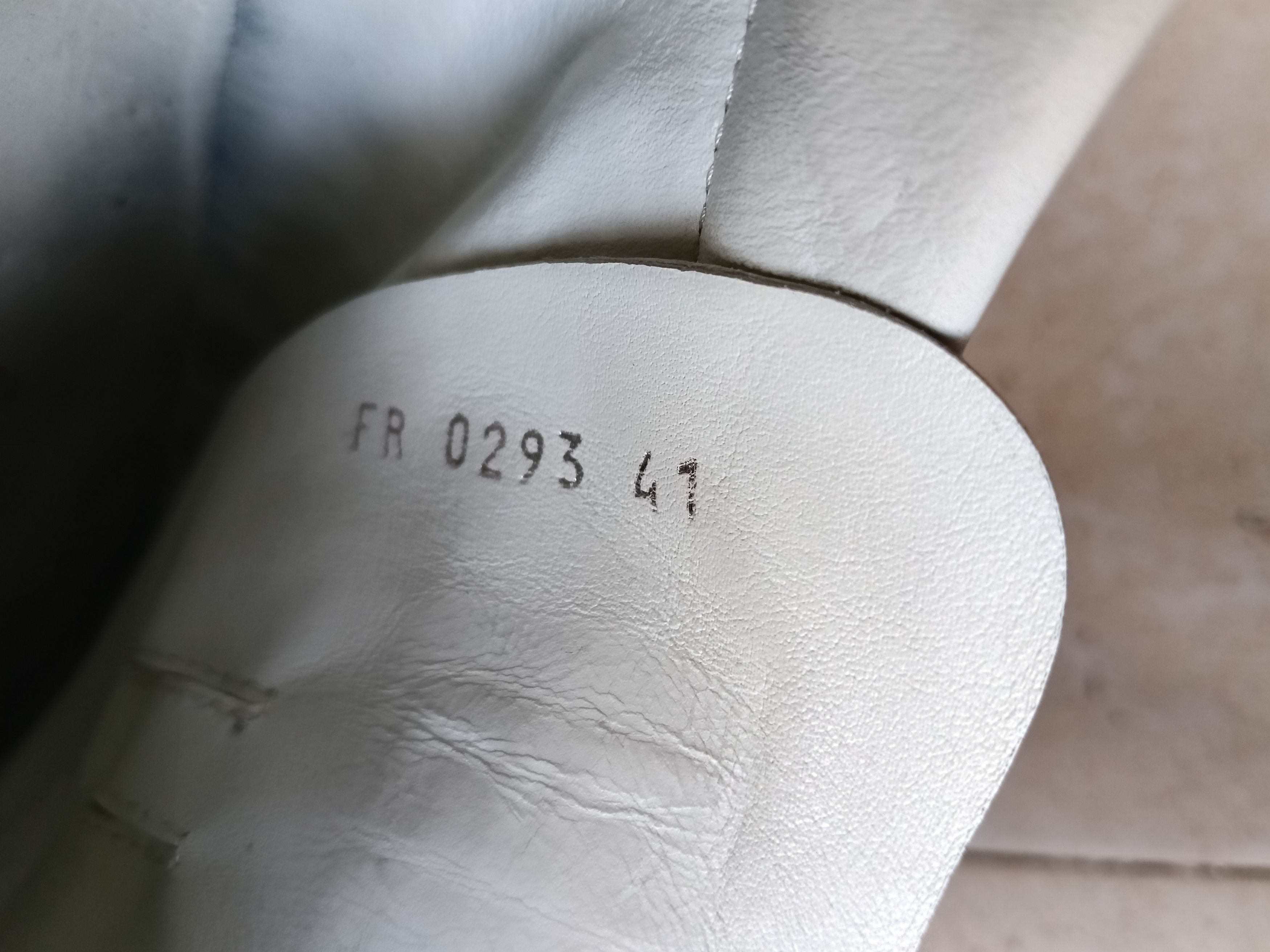 Givenchy Givenchy town leather sneakers Size US 8 / EU 41 - 23 Thumbnail