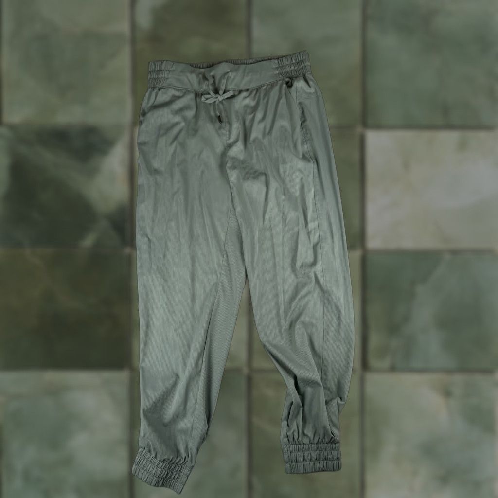 Eddie Bauer Eddie Bauer Jogger Pants Women Lightweight Green Size S M? Size 32" / US 10 / IT 46 - 1 Thumbnail
