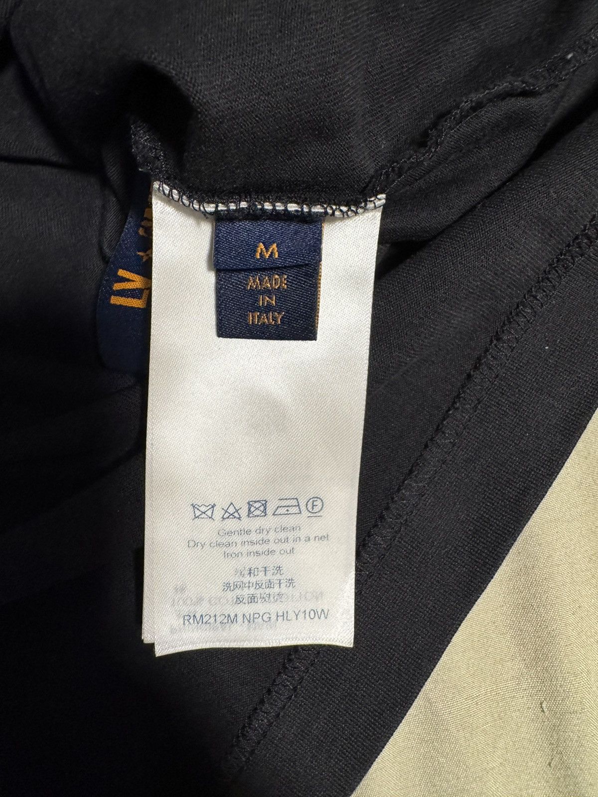 Louis Vuitton × NBA Louis Vuitton x NBA Front-Back Graphic Logo Tee Size US M / EU 48-50 / 2 - 6 Thumbnail