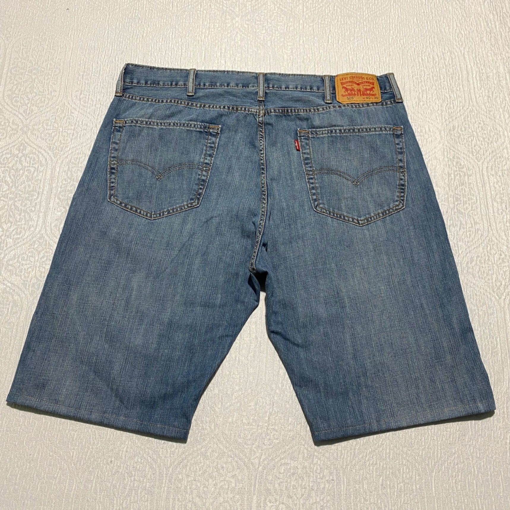 Levi's VINTAGE Levi's 505 Jeans Shorts Men 40×11 Blue Hemmed Denim Jorts Whiskers Bermuda Casual Shorts Mens Blues Size US 40 / EU 56 - 2 Thumbnail