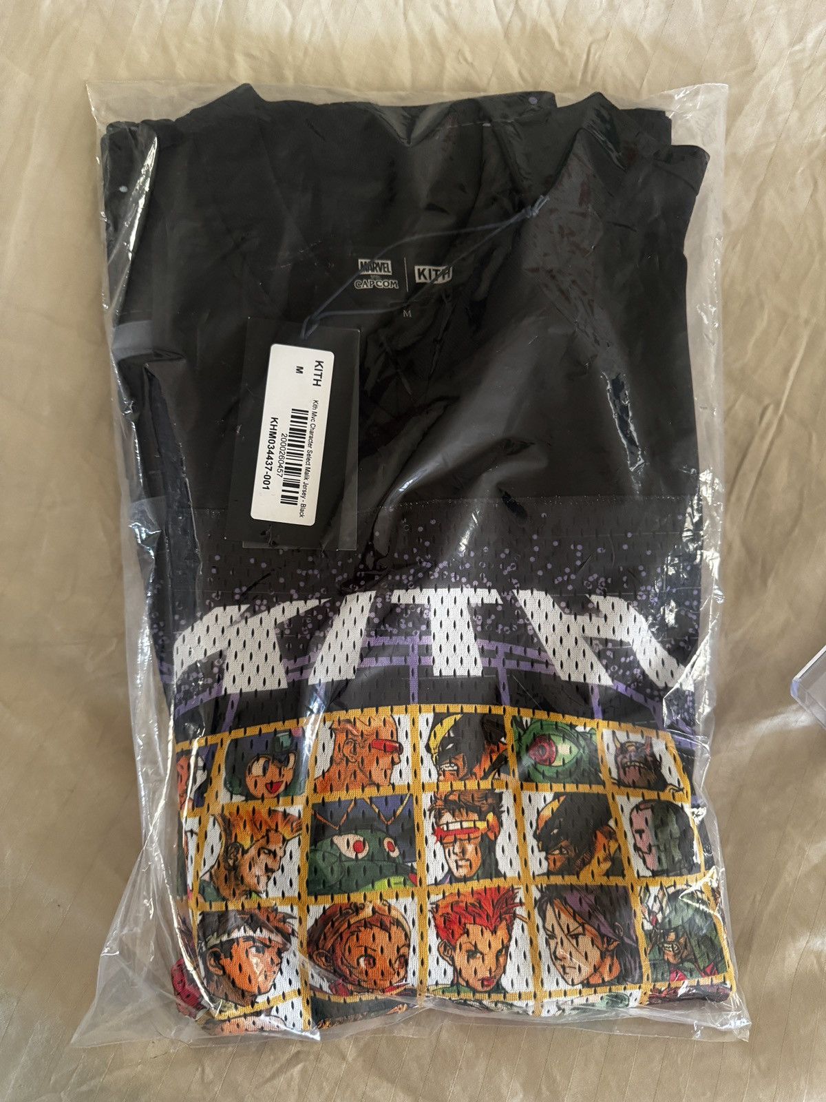 Kith × Marvel Comics Kith x Marvel v Capcom Size US M / EU 48-50 / 2 - 5 Thumbnail