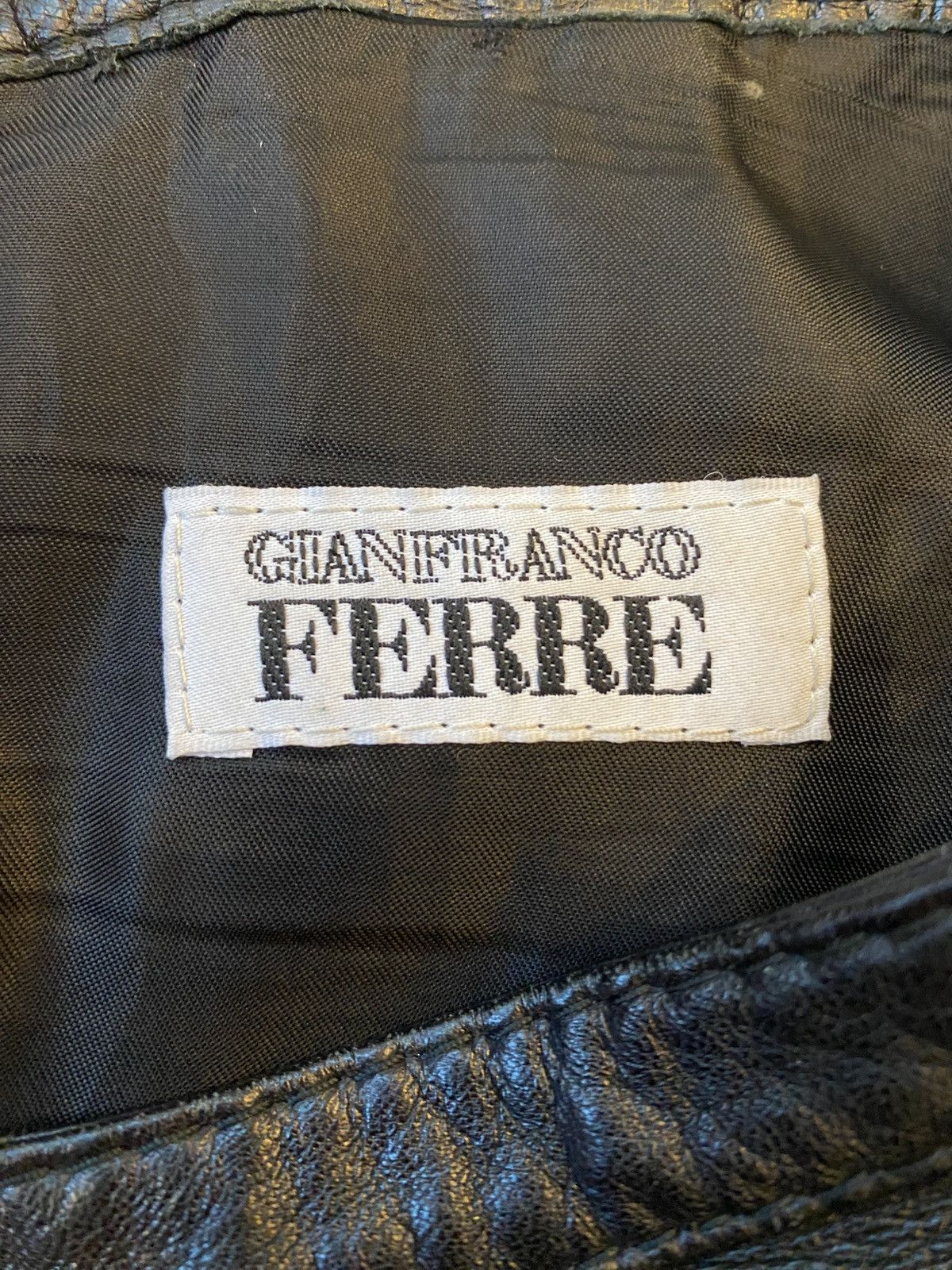 Gianfranco Ferre Gianfranco Ferre 90s Vintage Lambskin Women’s Pants Size 28" / US 6 / IT 42 - 3 Thumbnail