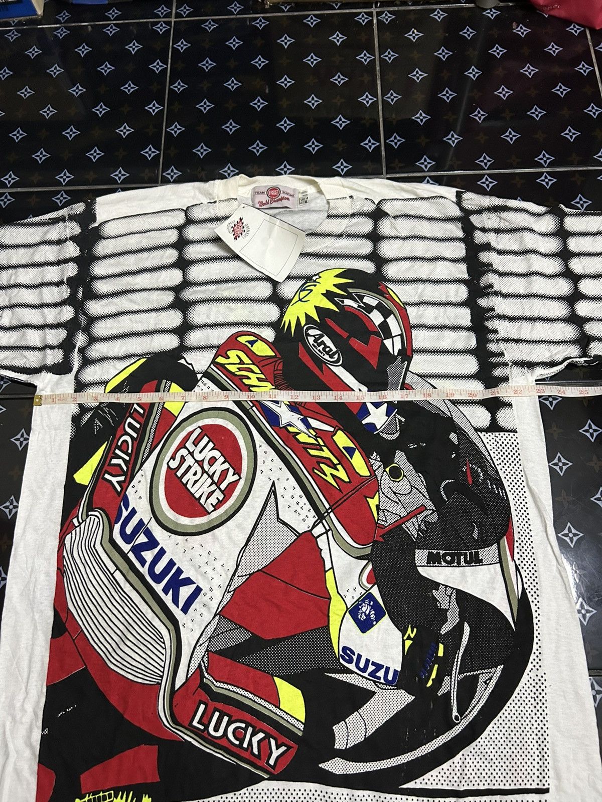 Other Vintage 90s Team Lucky Strike Suzuki World Champions AOP Size US M / EU 48-50 / 2 - 2 Thumbnail