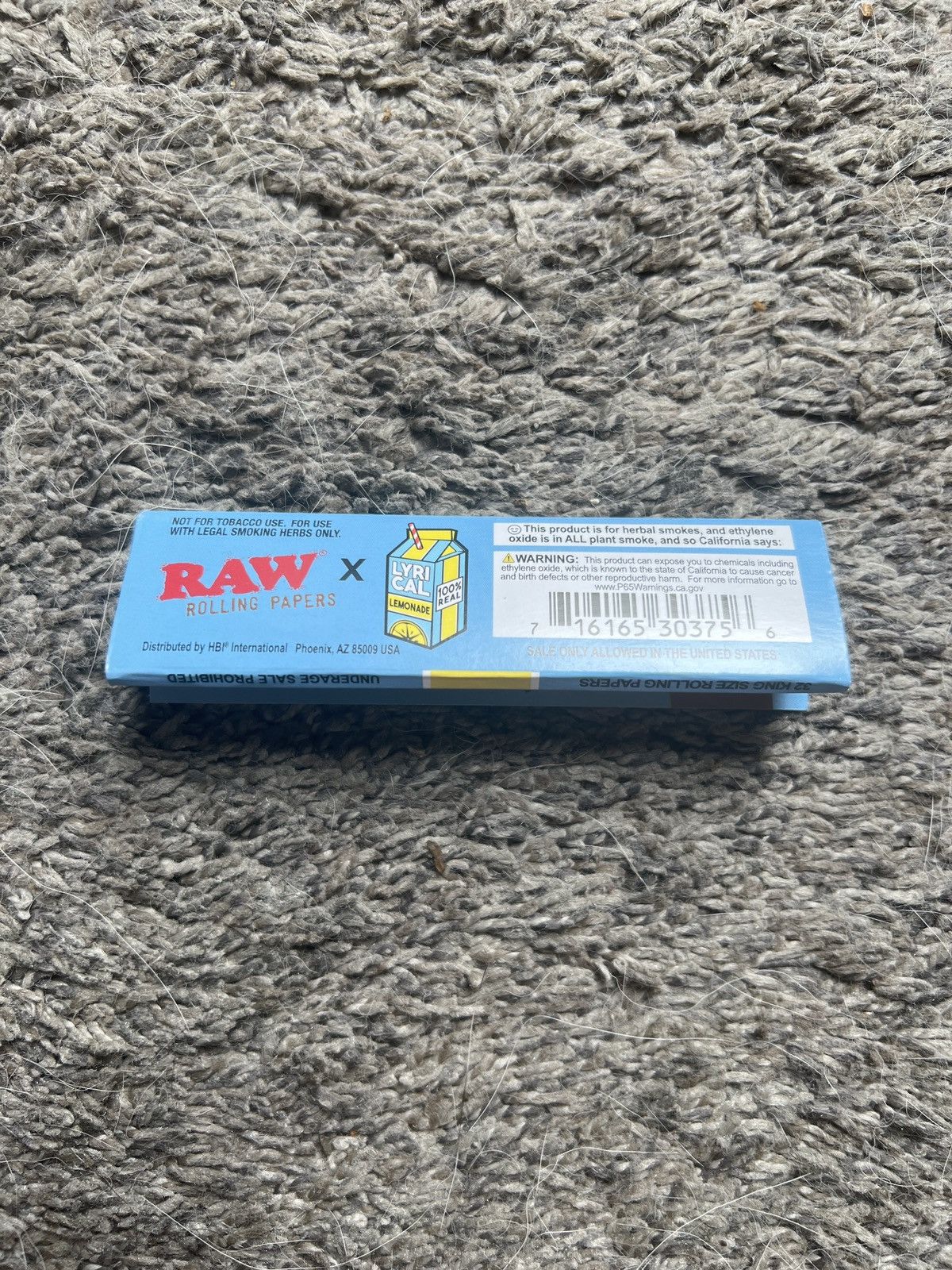 Lyrical Lemonade Lyrical Lemonade X Raw Organic Hemp Rolling Papers Size ONE SIZE - 2 Thumbnail