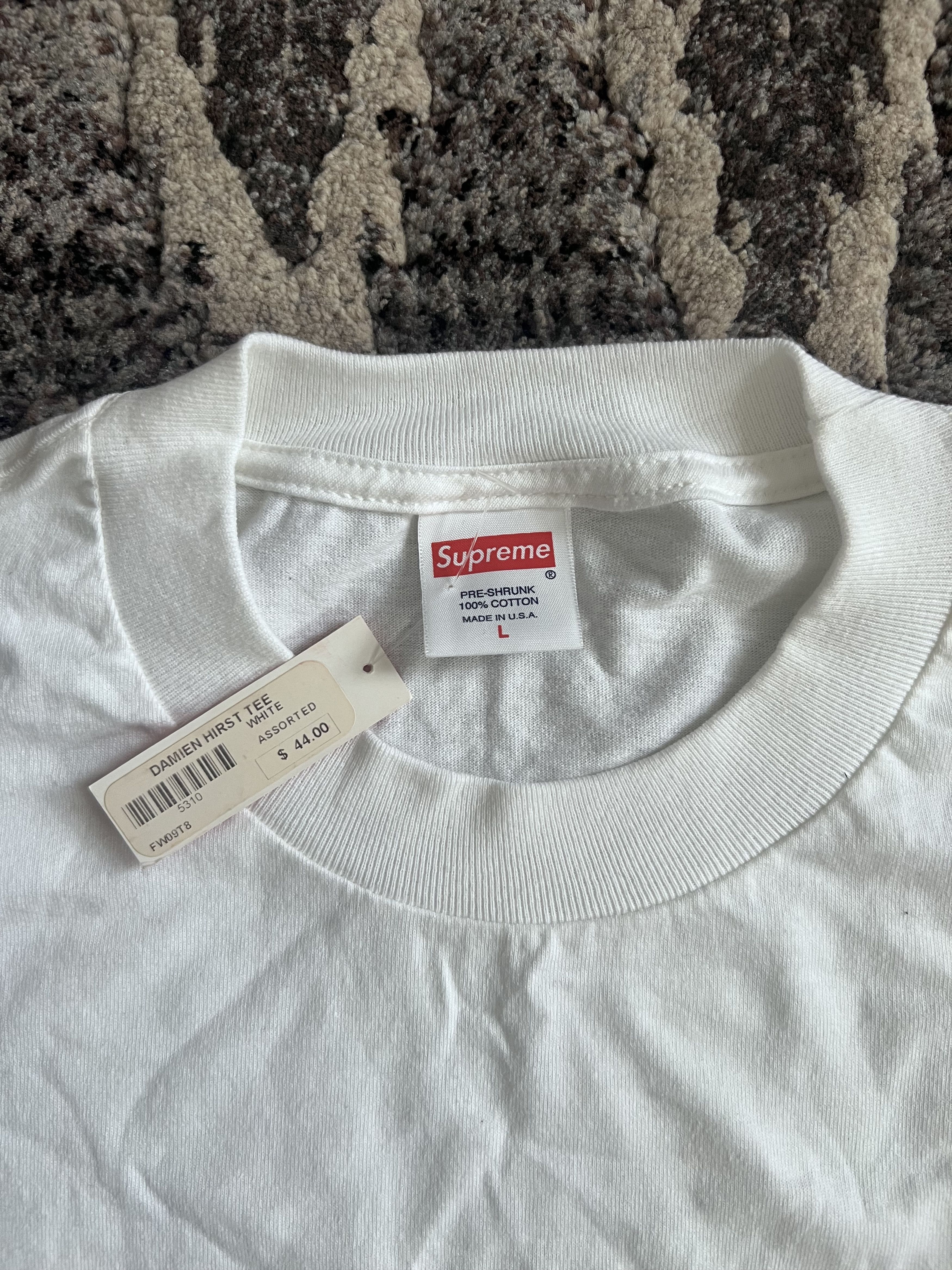 Supreme Supreme x Damien Hirst Box Logo Tee from 2009 Size US L / EU 52-54 / 3 - 4 Thumbnail