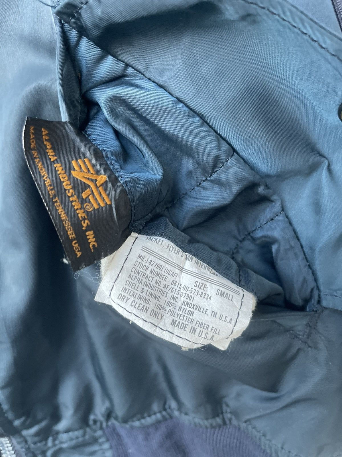 Alpha Industries MIL-J-82790J Alpha Industries MA-1 Bomber Flyer’s Man USA Size US S / EU 44-46 / 1 - 3 Thumbnail