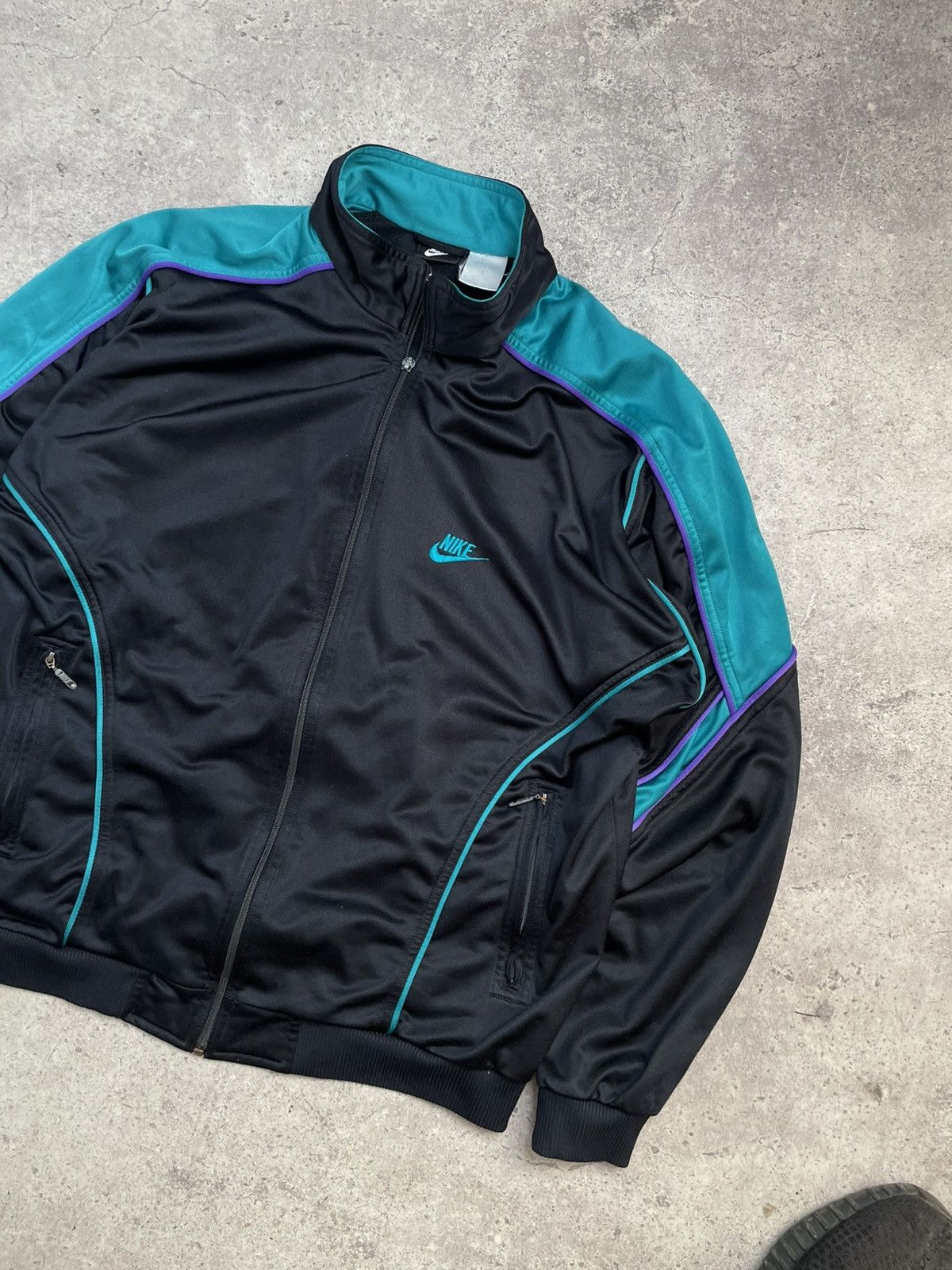Nike Vintage Nike Tracksuit Suit Jacket And Pants 90s Big Swoosh Size US L / EU 52-54 / 3 - 4 Thumbnail