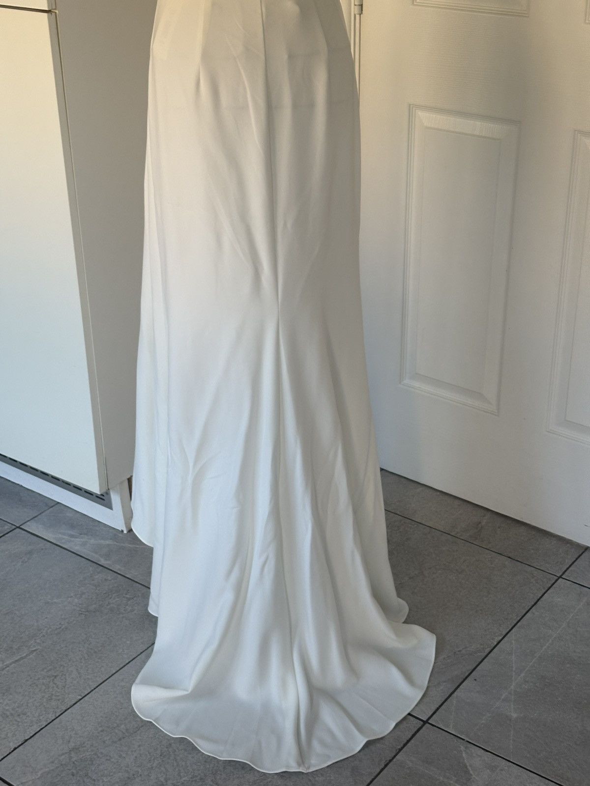 Badgley Mischka Badgley Mischka wedding gown US4 Size S / US 4 / IT 40 - 6 Thumbnail