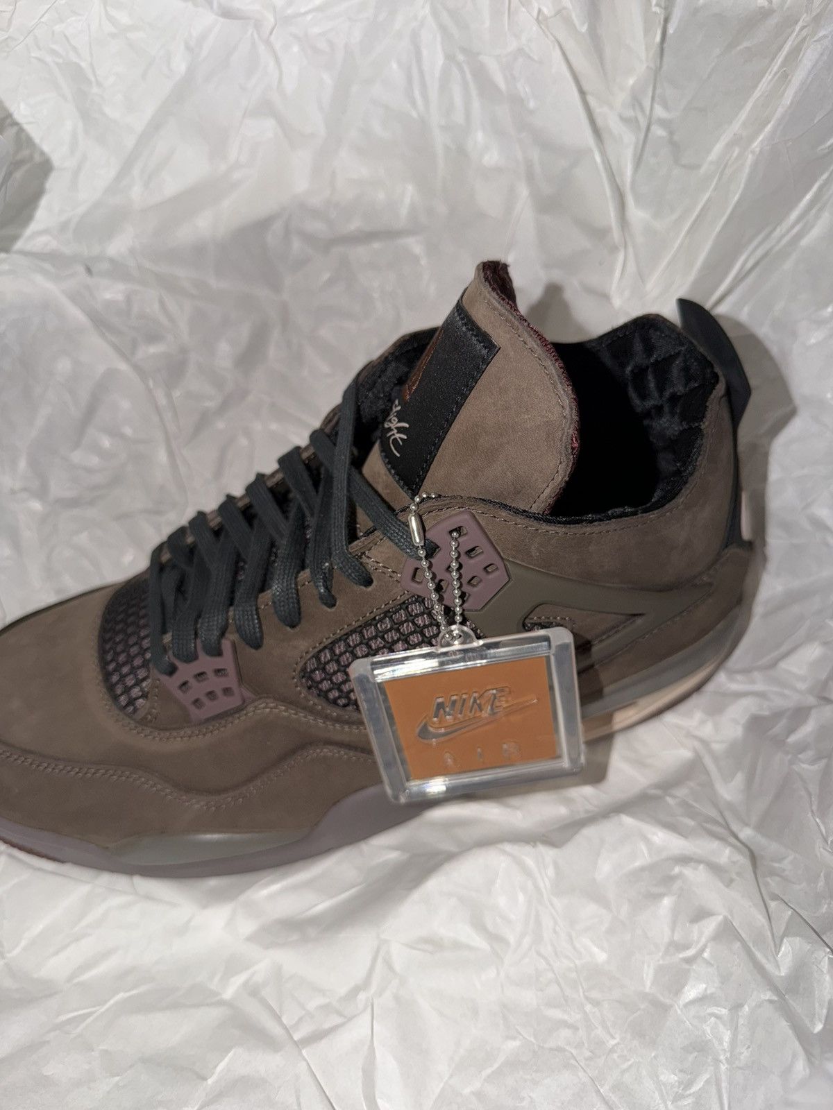 Jordan Brand A Ma Maniére x Air Jordan 4 Retro – Dark Mocha (Size 11) Size US 11 / EU 44 - 11 Thumbnail