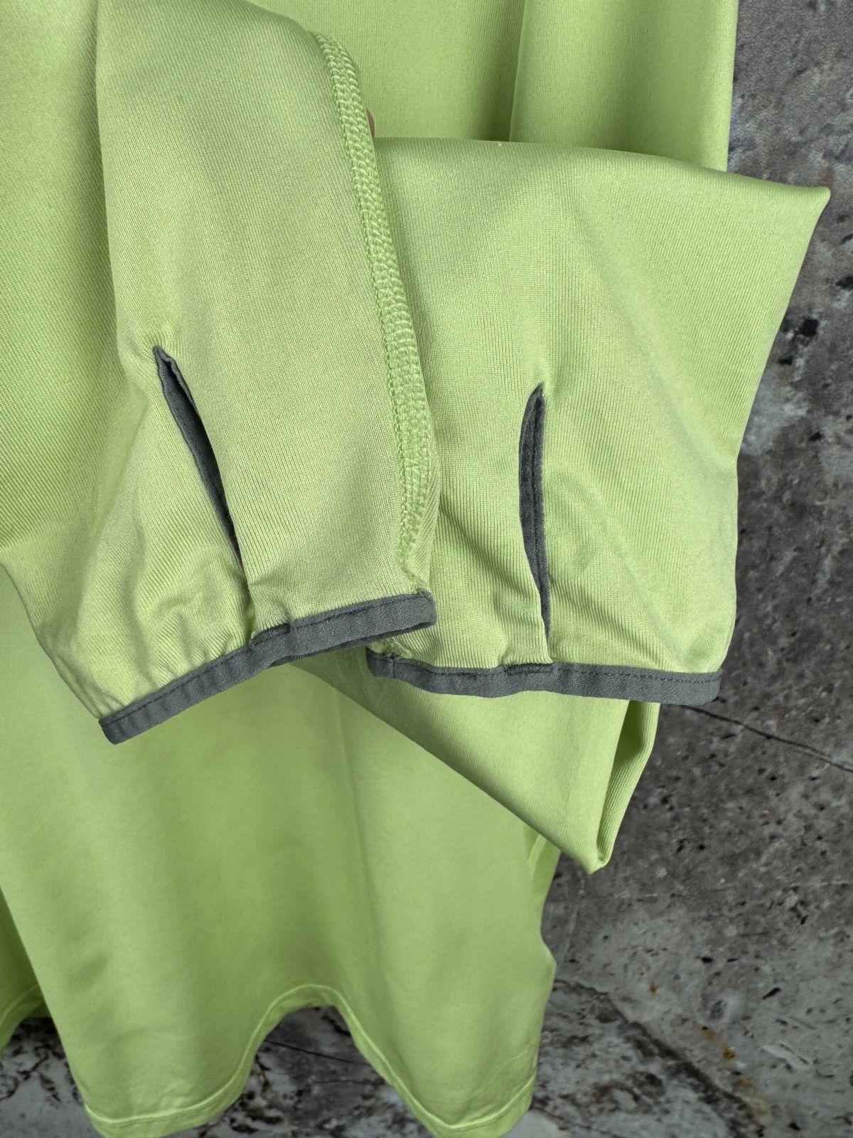 Patagonia Patagonia Lightweight Hooded Long Sleeve Shirt – Lime Green Size US L / EU 52-54 / 3 - 9 Thumbnail