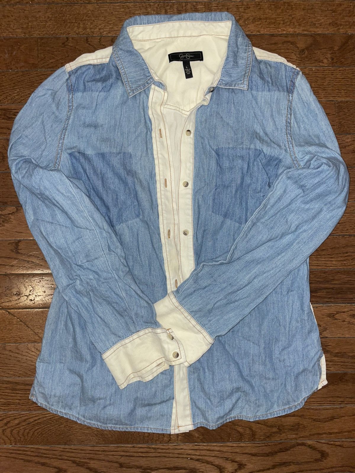 Jessica Simpson Jessica Simpson 2 tone denim button up shirt Size L / US 10 / IT 46 - 1 Thumbnail