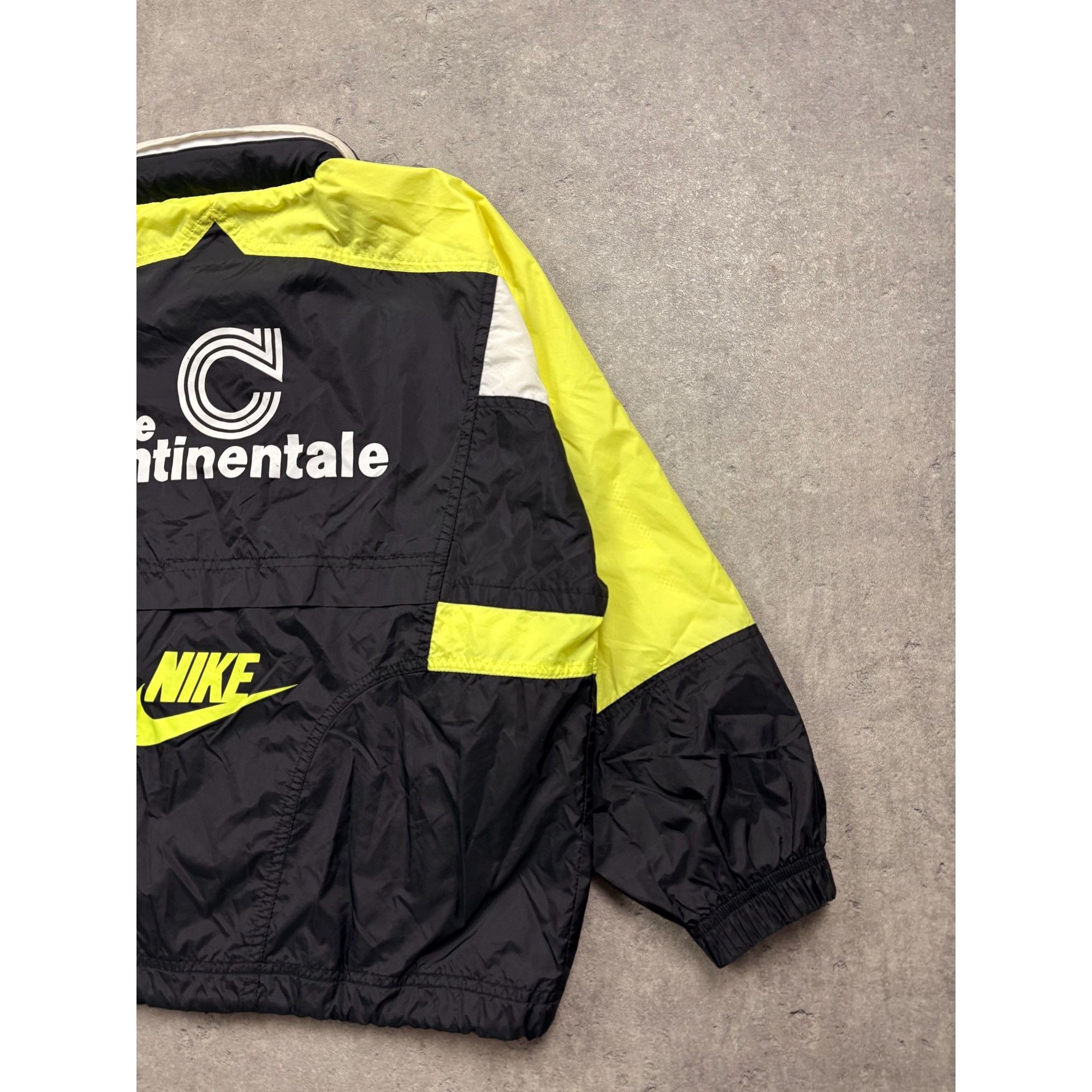 Nike Nike Borussia Dortmund BVB 09 Womens Vintage Windbreaker Jac Size XS / US 0-2 / IT 36-38 - 7 Thumbnail
