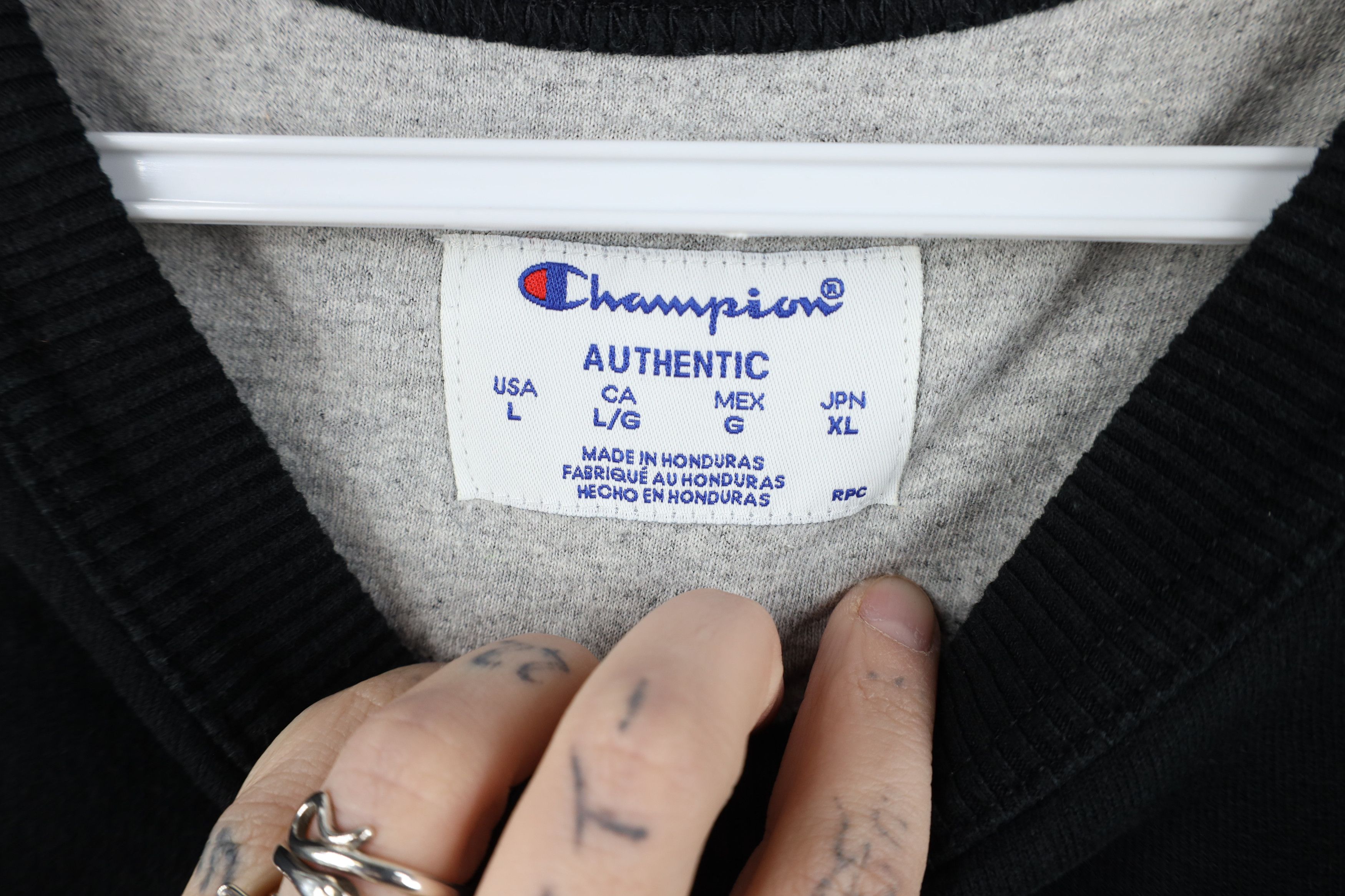 Champion Vintage Champion Monochrome Triple Black Crewneck Sweatshirt Size US L / EU 52-54 / 3 - 8 Thumbnail