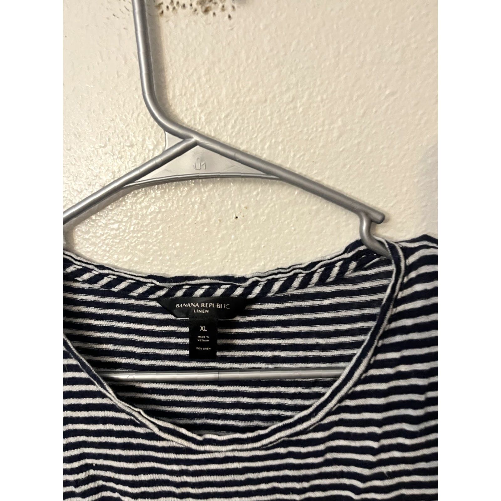 Banana Republic Banana Republic Linen Tank Top Womens Size XL Sleeveless Tie Front Stripe Blue Beach Nautical Summer 90s? No - keep to terms. Size XL / US 12-14 / IT 48-50 - 3 Thumbnail