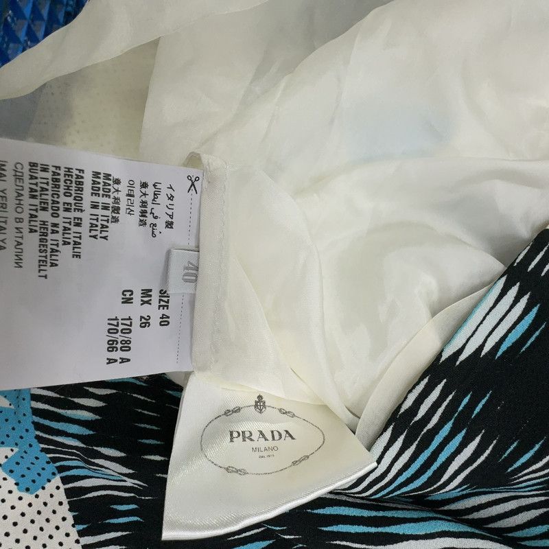 Prada Prada Casual Long Sleeve Tshirt-2506 Size US S / EU 44-46 / 1 - 6 Thumbnail