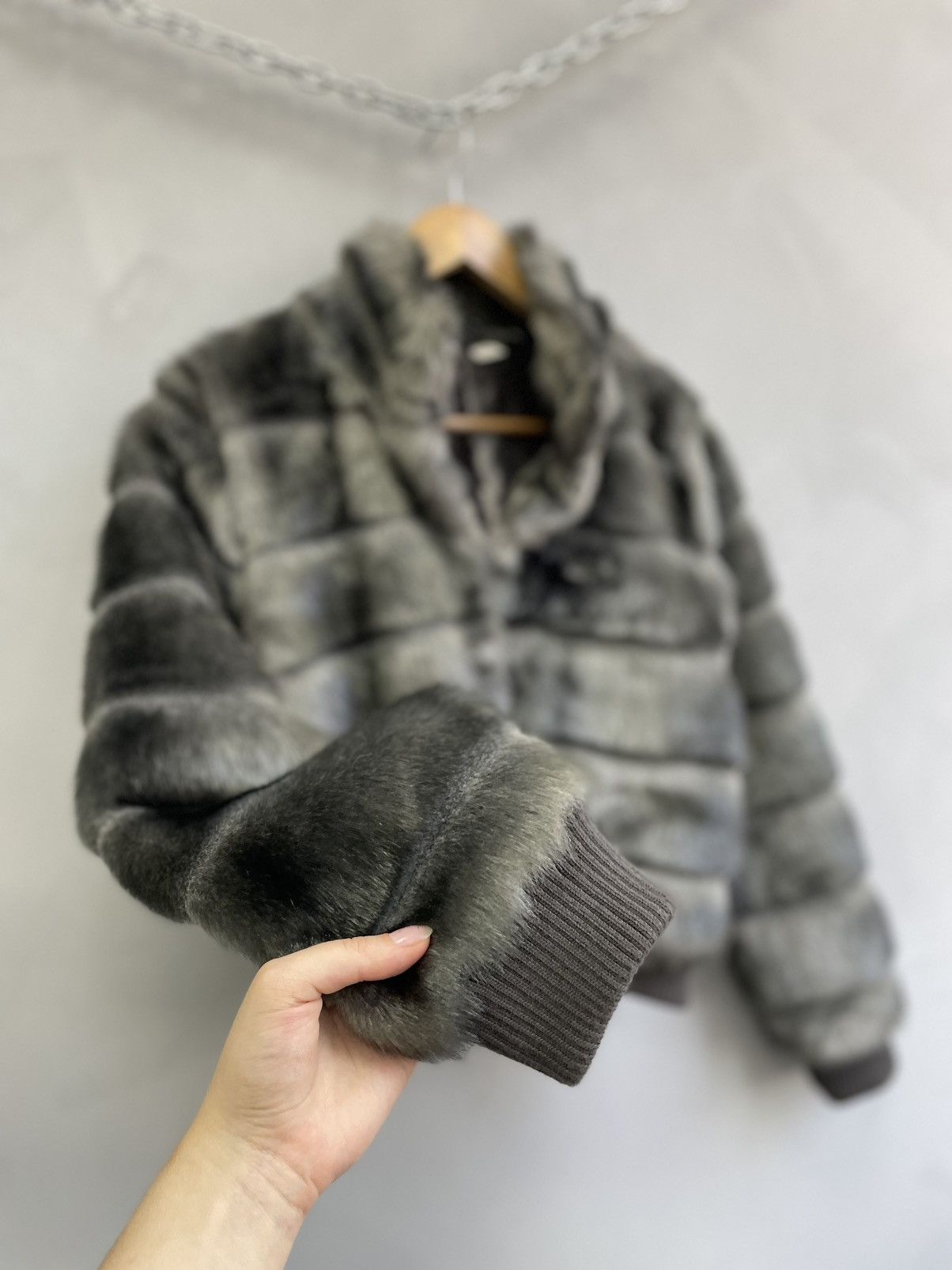 If Six Was Nine Rare fur bomber jacket if six was nine style cropped y2k Size S / US 4 / IT 40 - 9 Thumbnail
