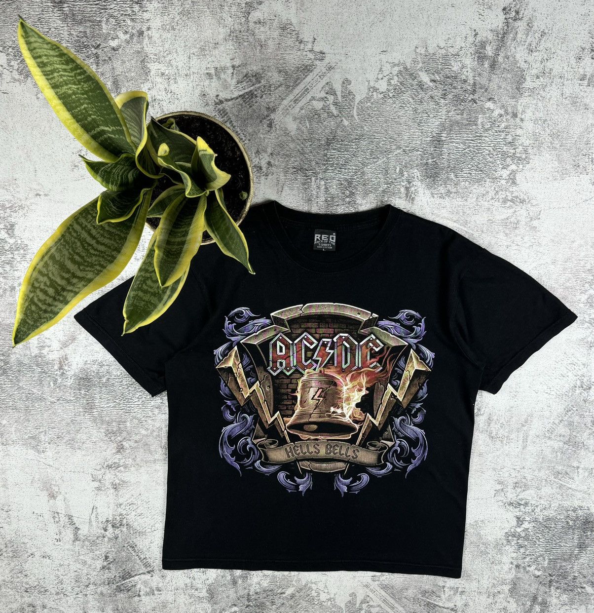 AC/DC ACDC Hells Bells Album Tour 90S-00S Faded T-Shirt Tee Size US L / EU 52-54 / 3 - 1 Thumbnail