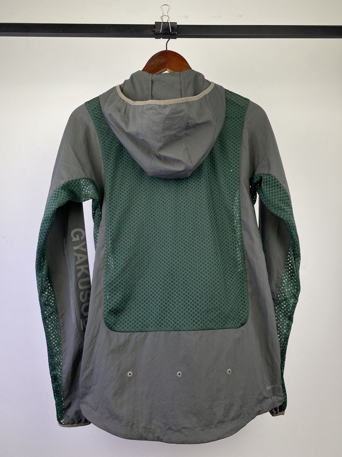 Gyakusou Nike Gyakusou Undercover Mesh Panel Technical Running Jacket Size US M / EU 48-50 / 2 - 2 Thumbnail