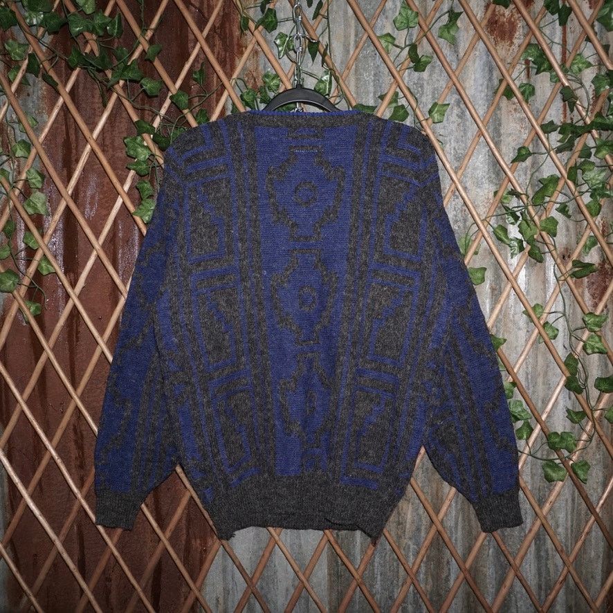 Vintage Medium - Vintage Y2K Aztec style abstract 1990s knit sweater Size US M / EU 48-50 / 2 - 2 Thumbnail