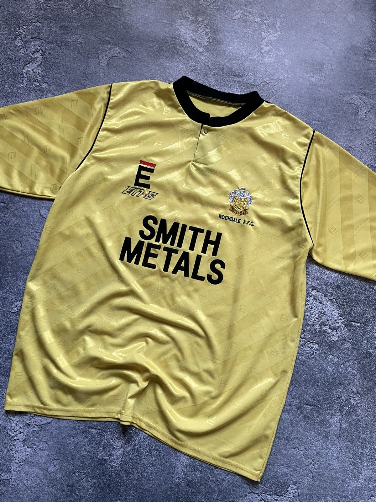 Nike 1991/1992 Rochdale A.F.C. EN-s Away Kit Soccer Jersey Y2K Size US M / EU 48-50 / 2 - 4 Thumbnail