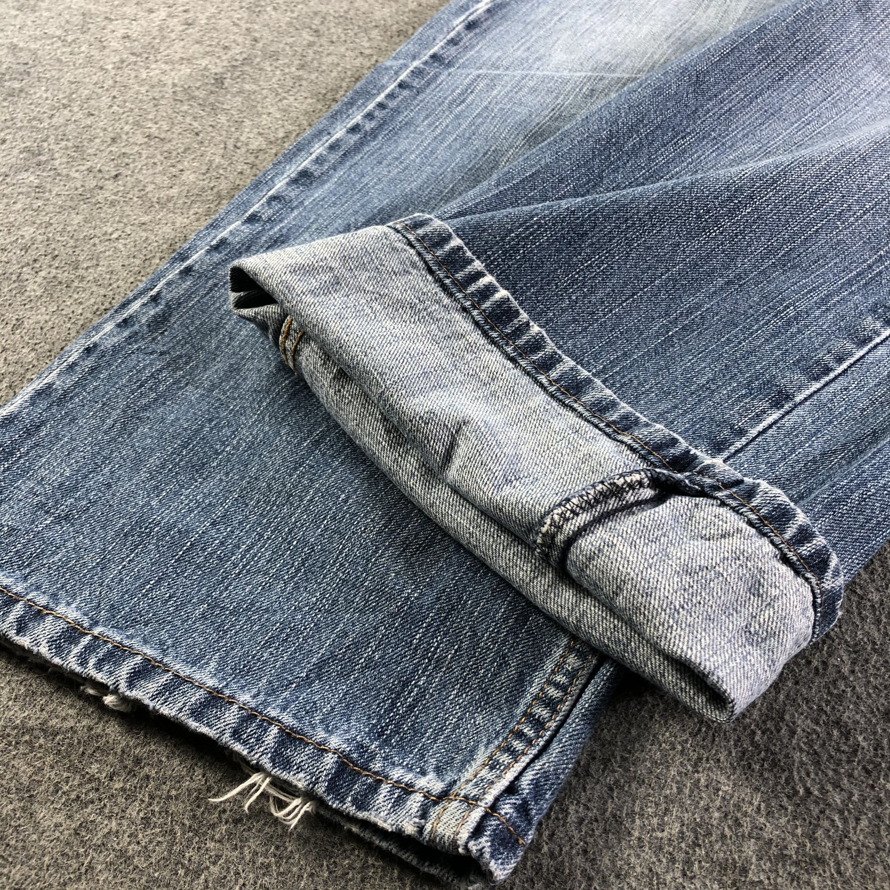 Levi's Vintage Blue Wash Levis 569 Jeans-J3450 Size US 39 - 7 Thumbnail