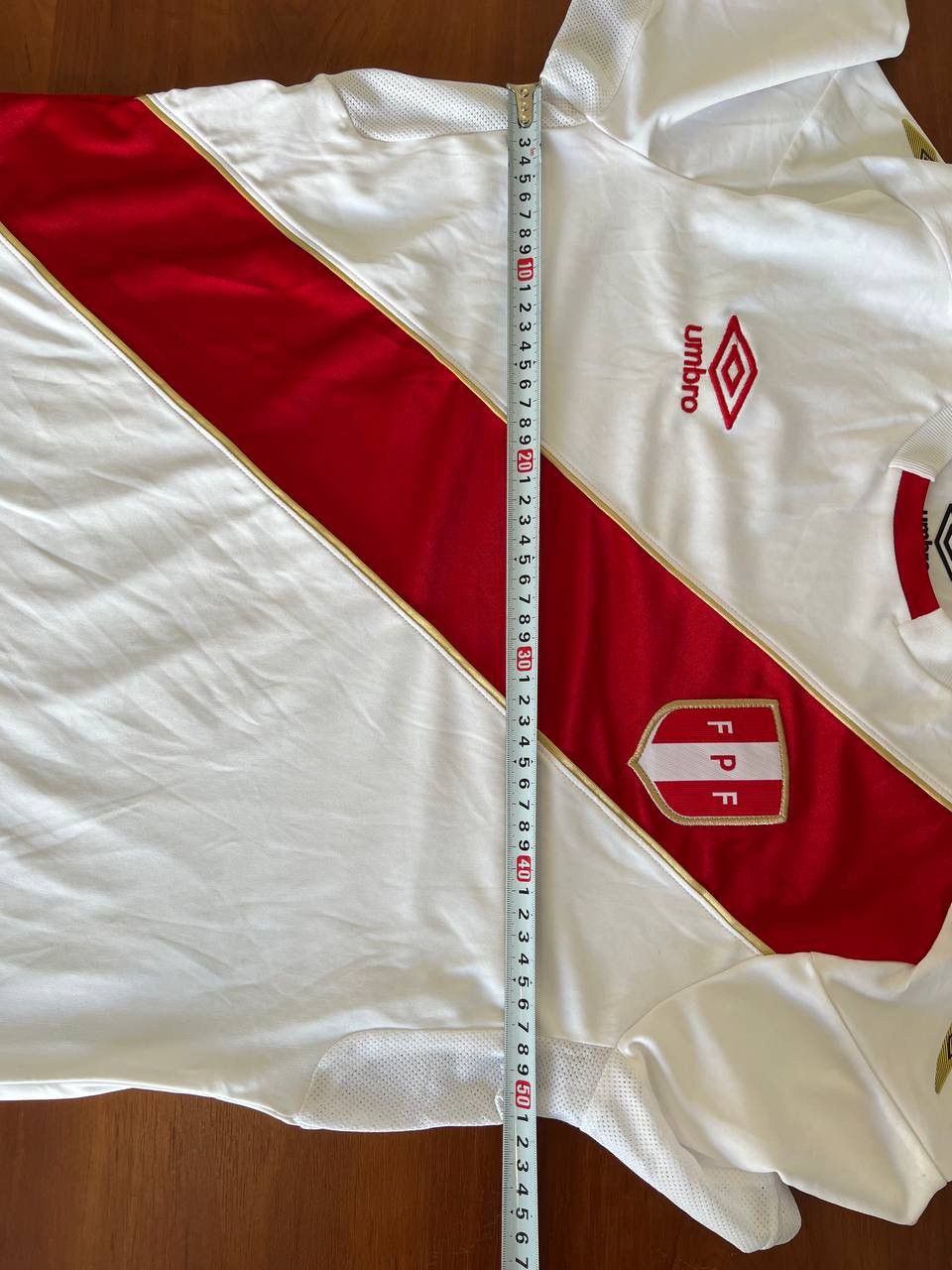 Umbro 2018 PERU NATIONAL TEAM HOME SOCCER JERSEY FOOTBALL SHIRT M Size US M / EU 48-50 / 2 - 15 Thumbnail