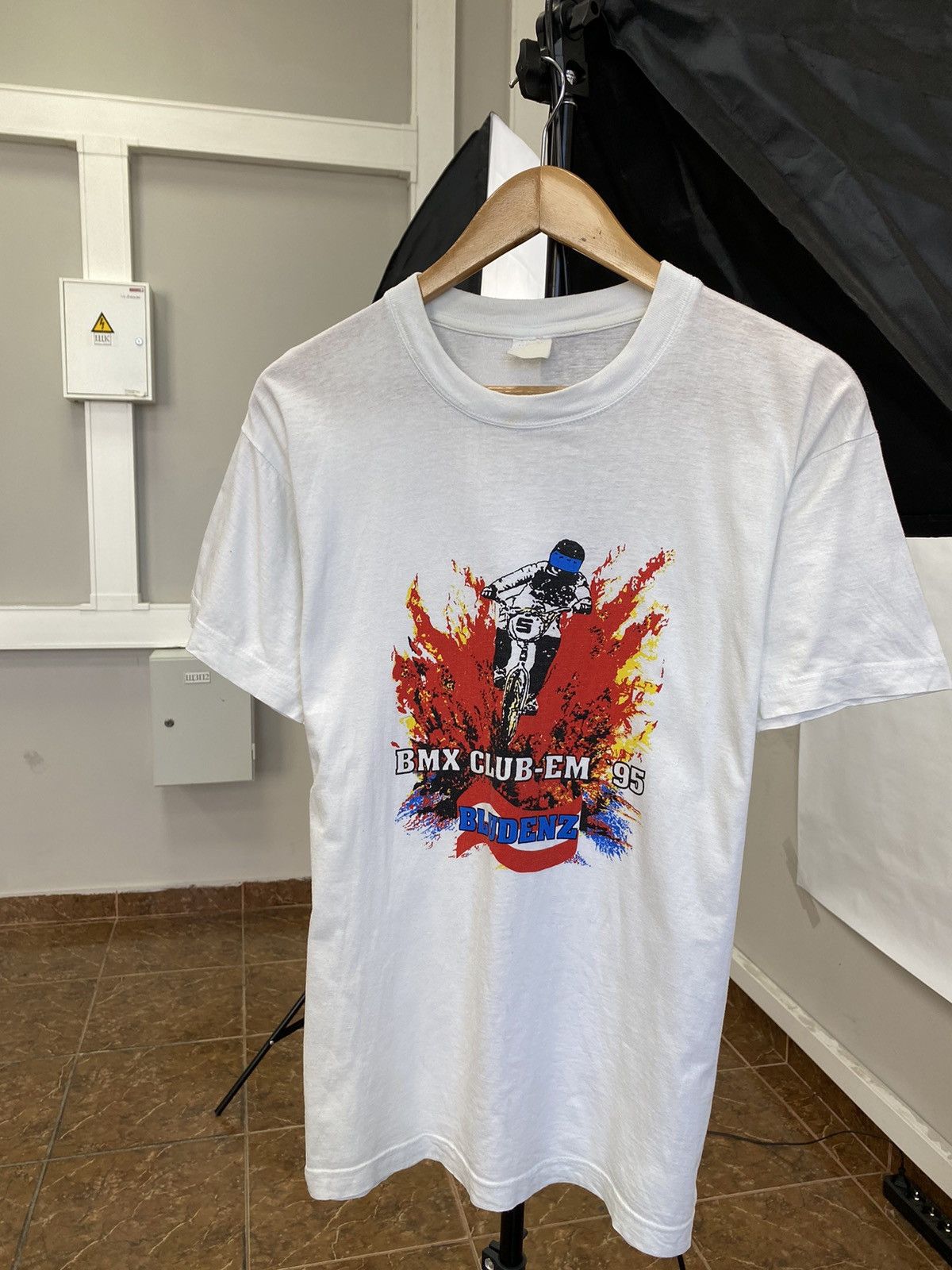 Vintage Vintage 95s BMX Club-em Bludenz t-shirt Size US M / EU 48-50 / 2 - 1 Thumbnail