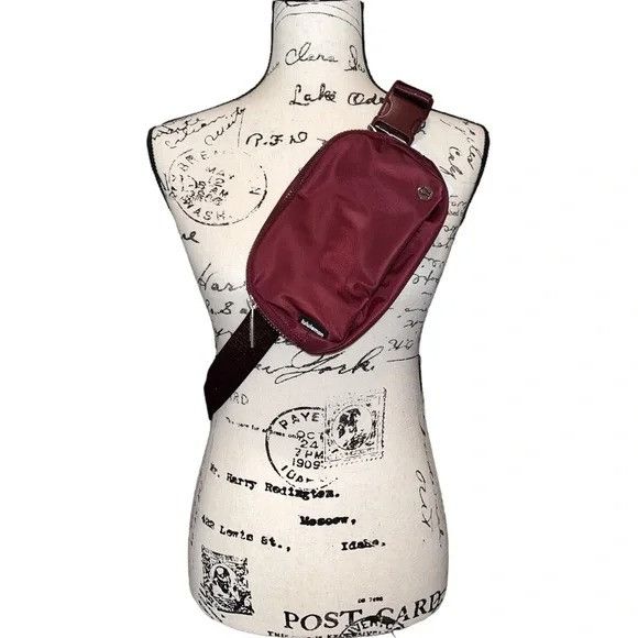 NWT LULULEMON Everywhere Bag Red Merlot Fanny Pack Belt Bag