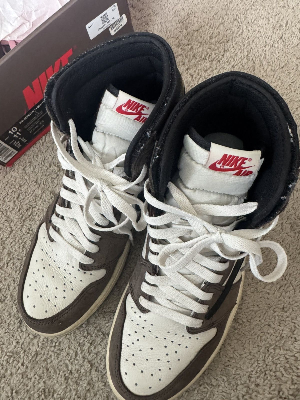 Jordan Brand Travis Scott Jordan 1 high Size US 10 / EU 43 - 1 Thumbnail