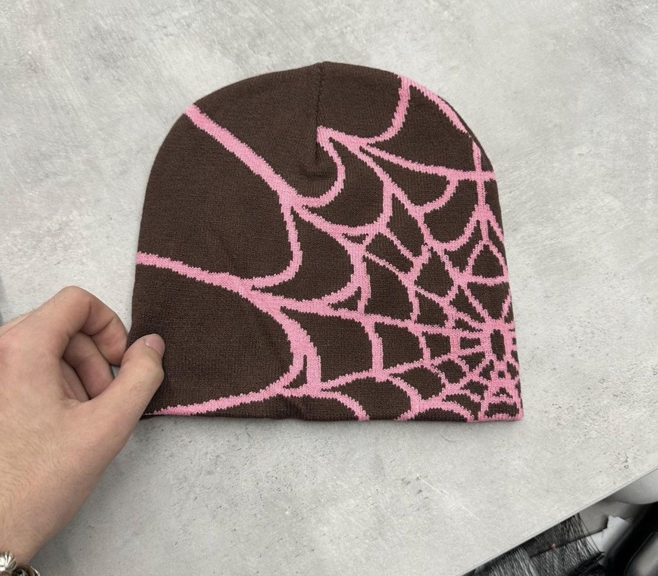 Japanese Brand Vintage Style Brown and Pink Spider Web Beanie Hat Accessory Size ONE SIZE - 2 Thumbnail