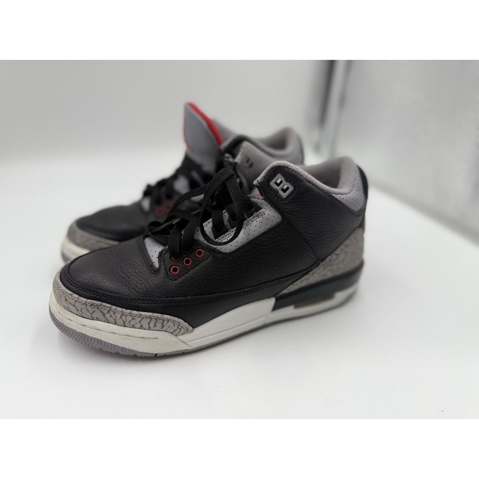 Jordan Brand Size 6.5y Jordan 3 Retro Black Cement DM0967-010 NBS456 Size US 6.5 / IT 36.5 - 1 Thumbnail