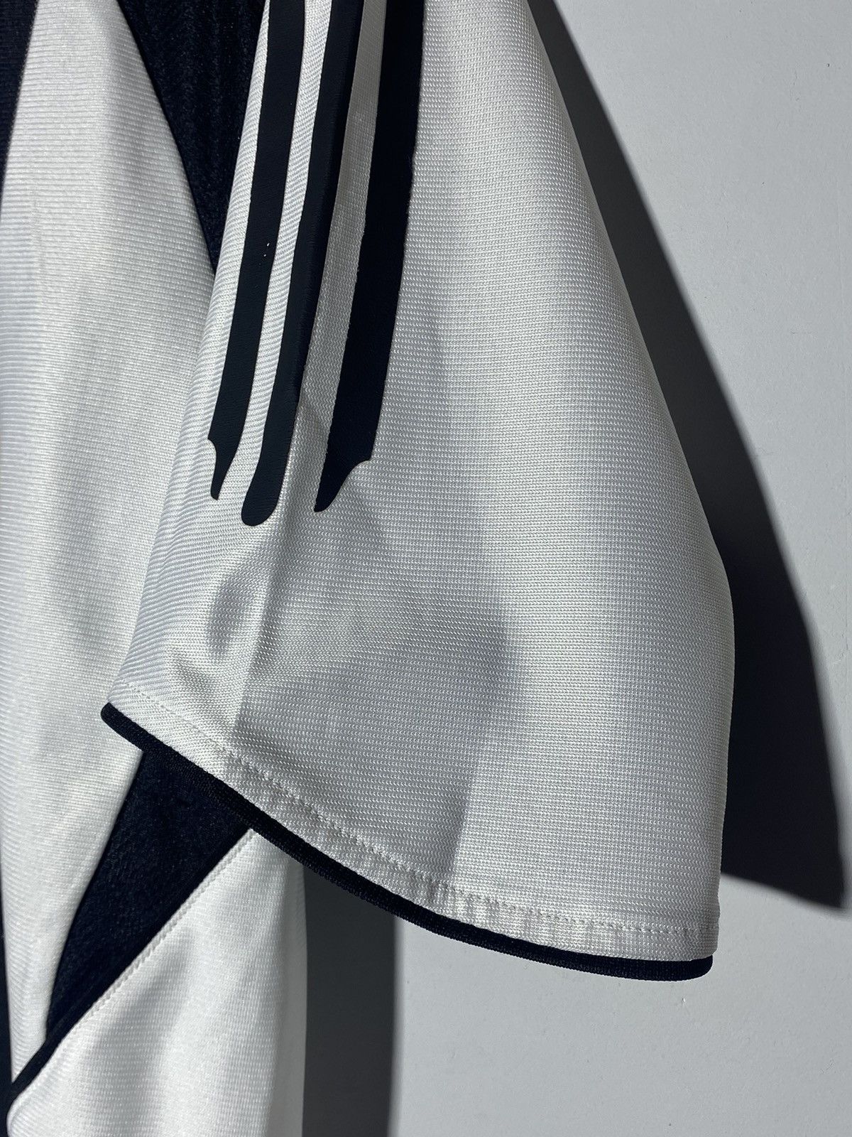 Adidas × Vintage Vintage Adidas Newcastle United Hype Y2k Blokecore Jersey Size US M / EU 48-50 / 2 - 12 Thumbnail