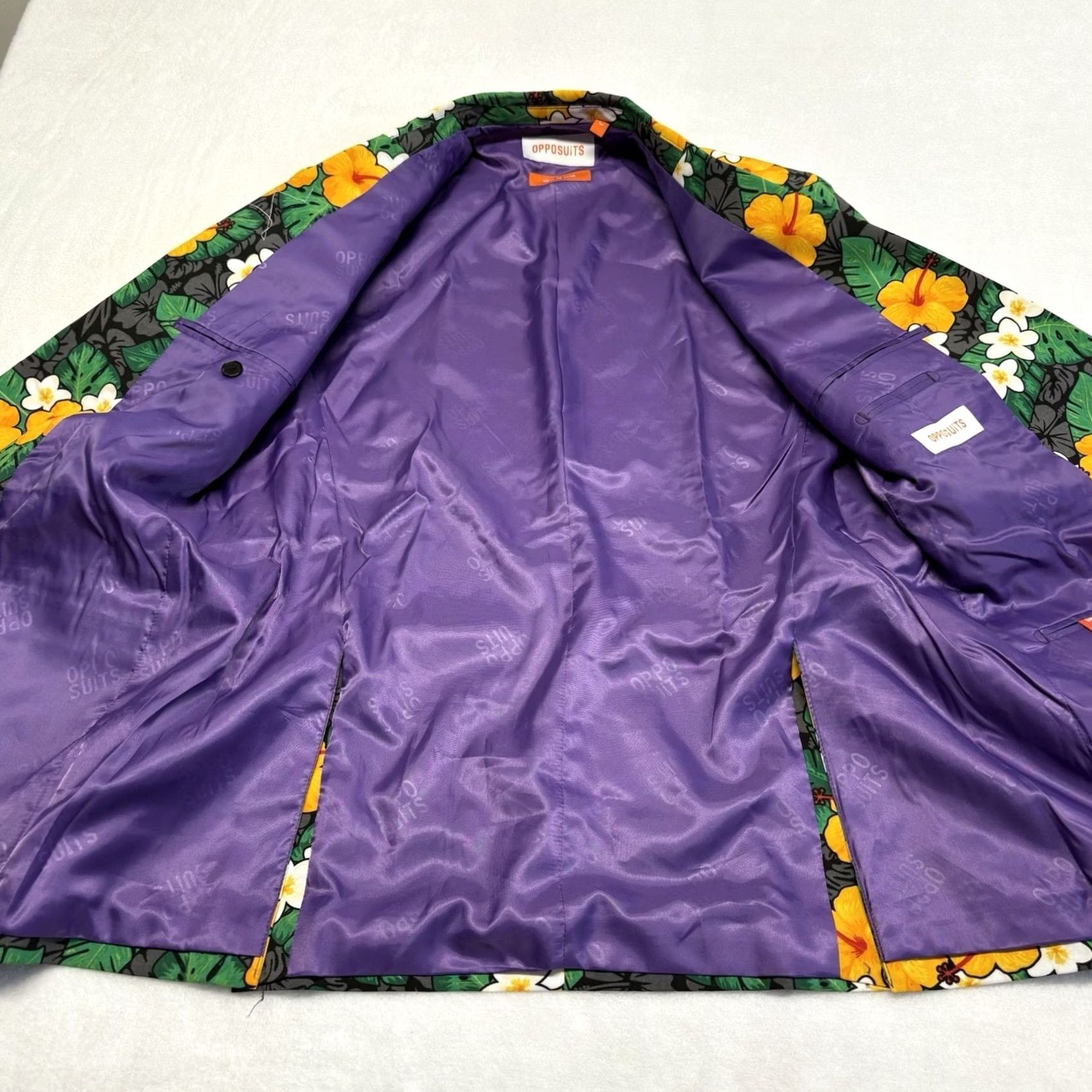 Vintage OppoSuits Tropical Treasure 2 Pc. Black Floral Suit Men’s Size 38 Size 38R - 5 Thumbnail