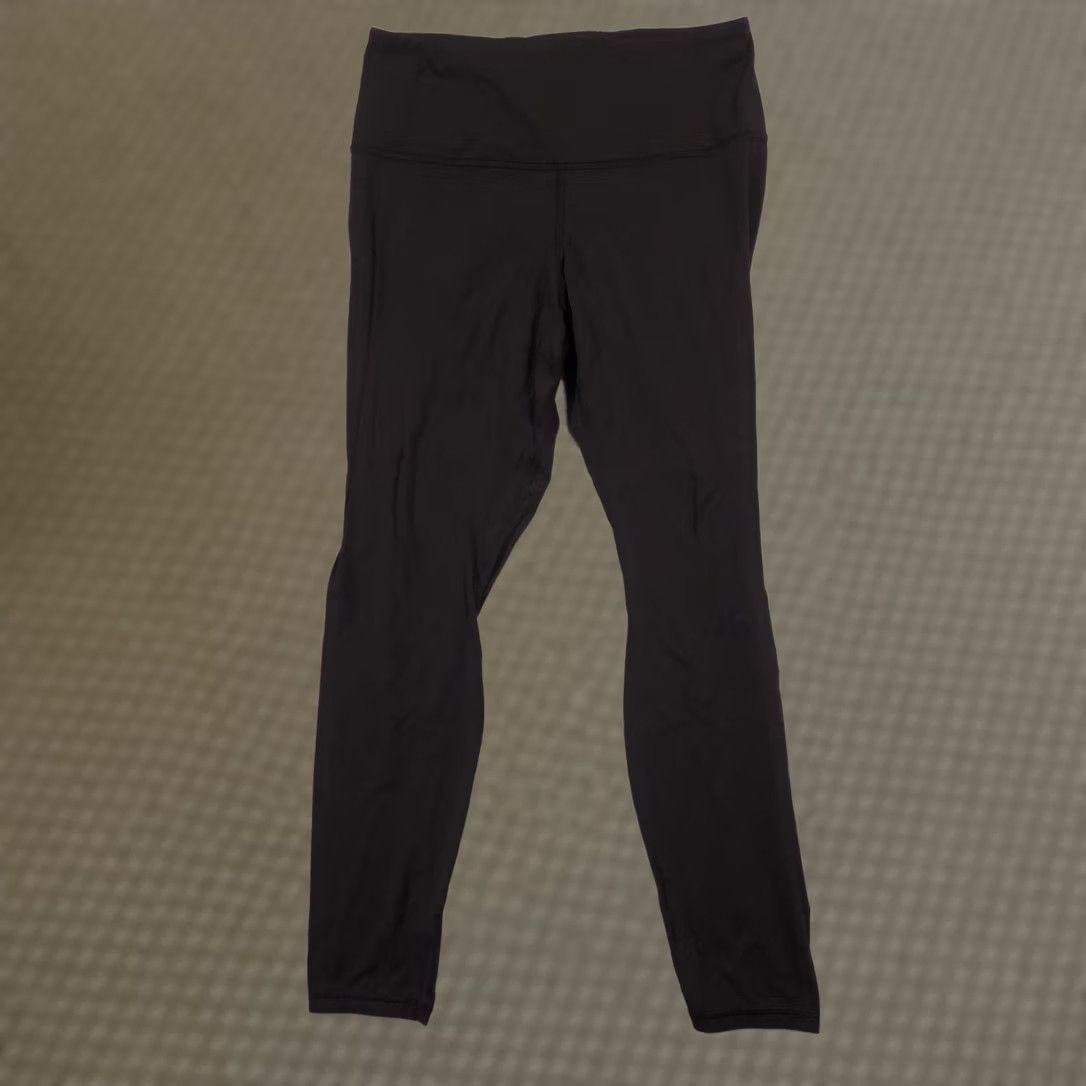 Patagonia Patagonia Leggings Womens M Black Mid Rise Capri Yoga Gym & Training Stretch Jersey Knit Size 32" / US 10 / IT 46 - 1 Thumbnail