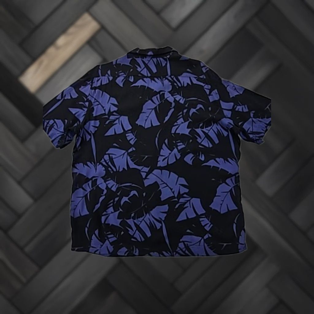 H&M H&M Men Black Blue Short Sleeve Button-Up Shirt Size M Regular Fit Size US M / EU 48-50 / 2 - 1 Thumbnail