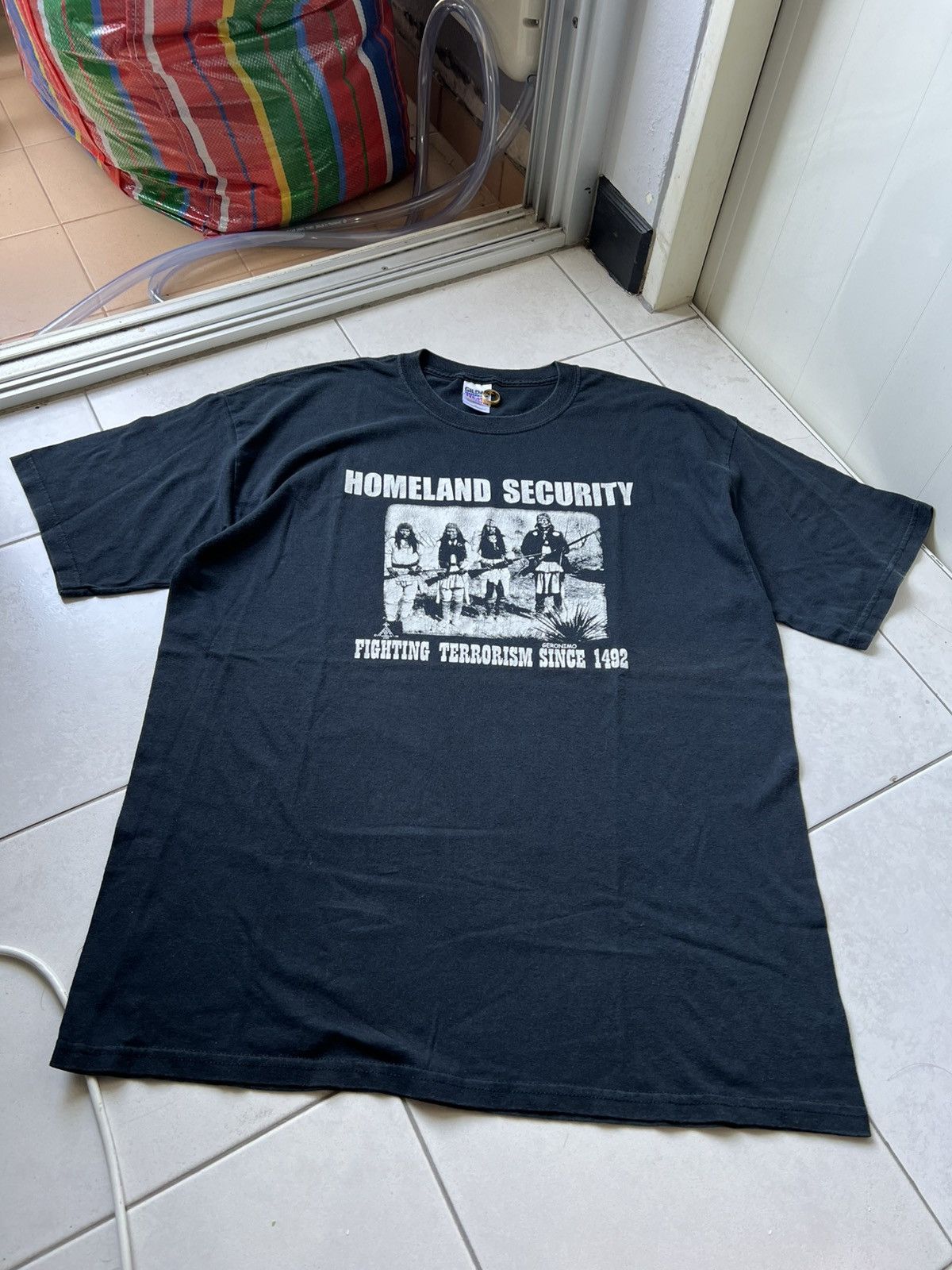 Vintage Vintage Homeland Security T-Shirt Size US XL / EU 56 / 4 - 4 Thumbnail