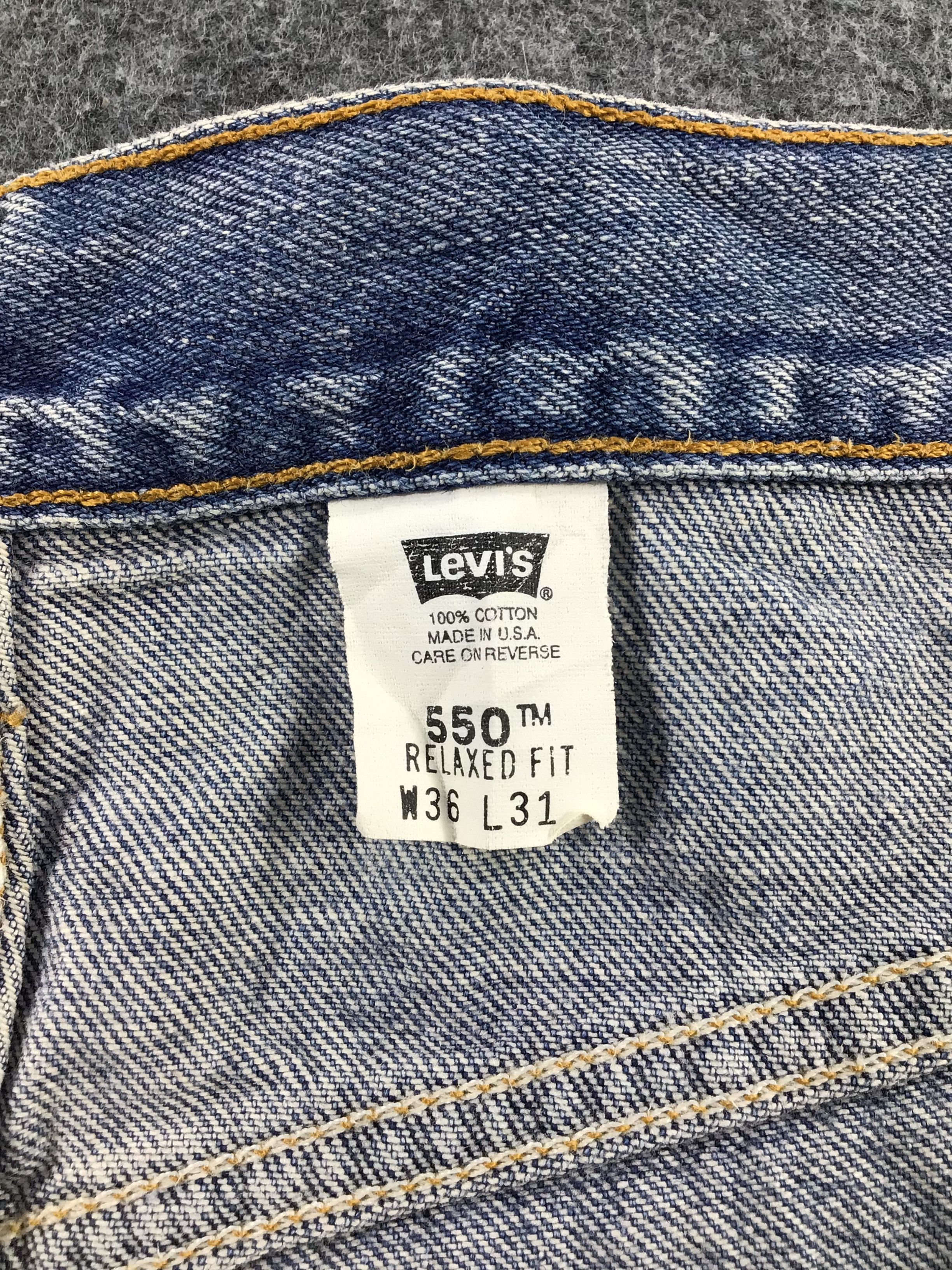 Levi's Vintage Levis Jeans Lot 550 Distressed Denim -J864 Size US 35 - 9 Thumbnail