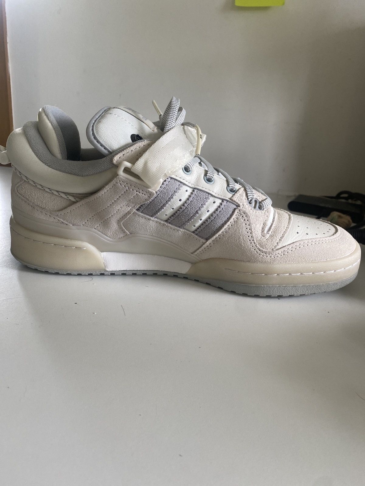 Adidas Adidas x Bad Bunny Forum (cloud white) Size US 10 / EU 43 - 7 Thumbnail