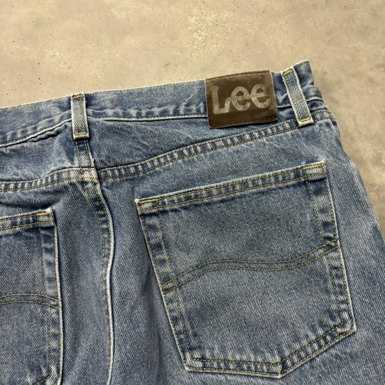 Japanese Brand × Vintage Crazy Vintage Y2K/2000s Grunge Medium Wash Essential Denim Jeans! Size US 32 / EU 48 - 7 Thumbnail