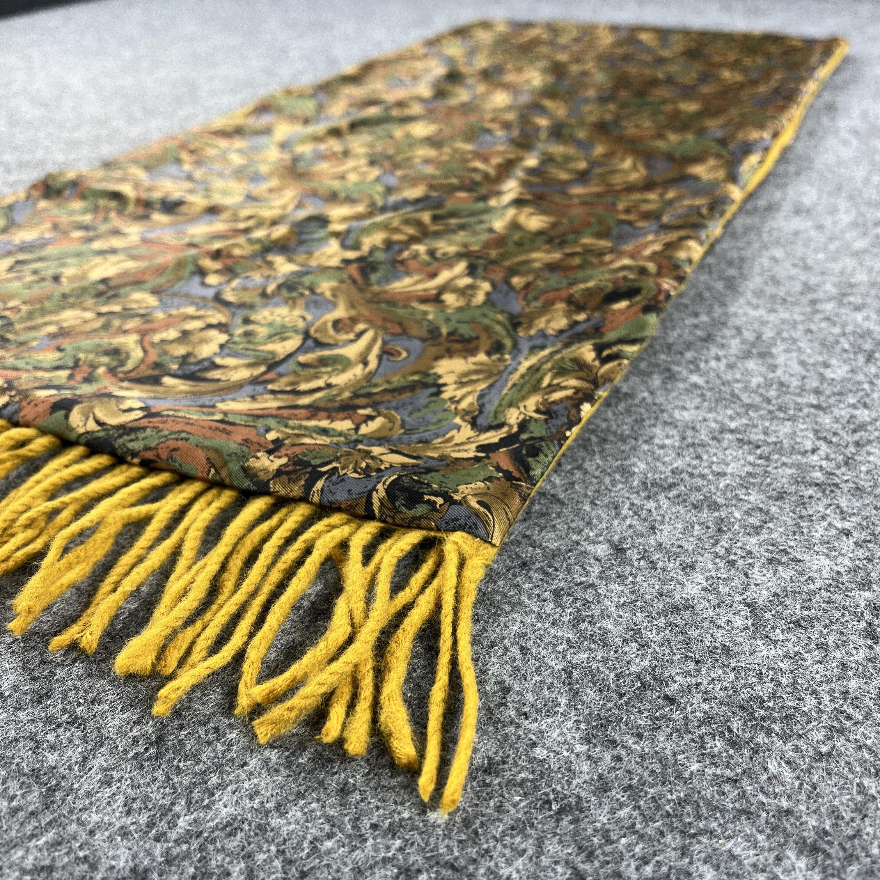 Pierre Balmain Pierre Balmain Silk Scarf / Muffler / Neckwear K012 Size ONE SIZE - 8 Thumbnail