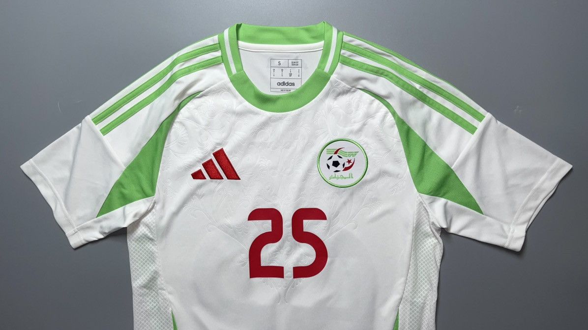 Adidas ALGERIA ADIDAS 2024 FOOTBALL SOCCER HOME JERSEY Size US S / EU 44-46 / 1 - 2 Thumbnail