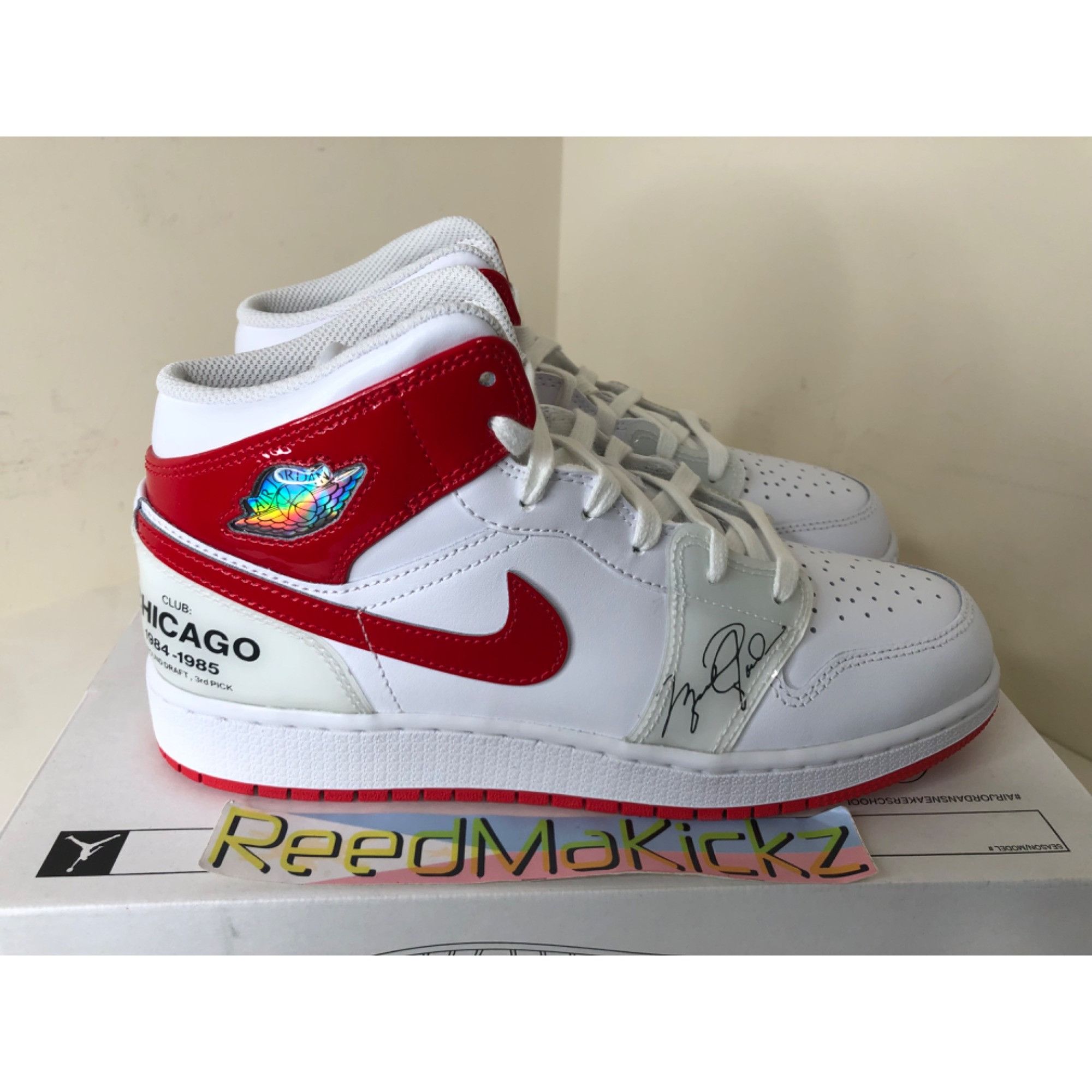 Jordan Brand Jordan 1 Mid Rookie Season White GS 6y Size US 6 / EU 39 - 3 Thumbnail