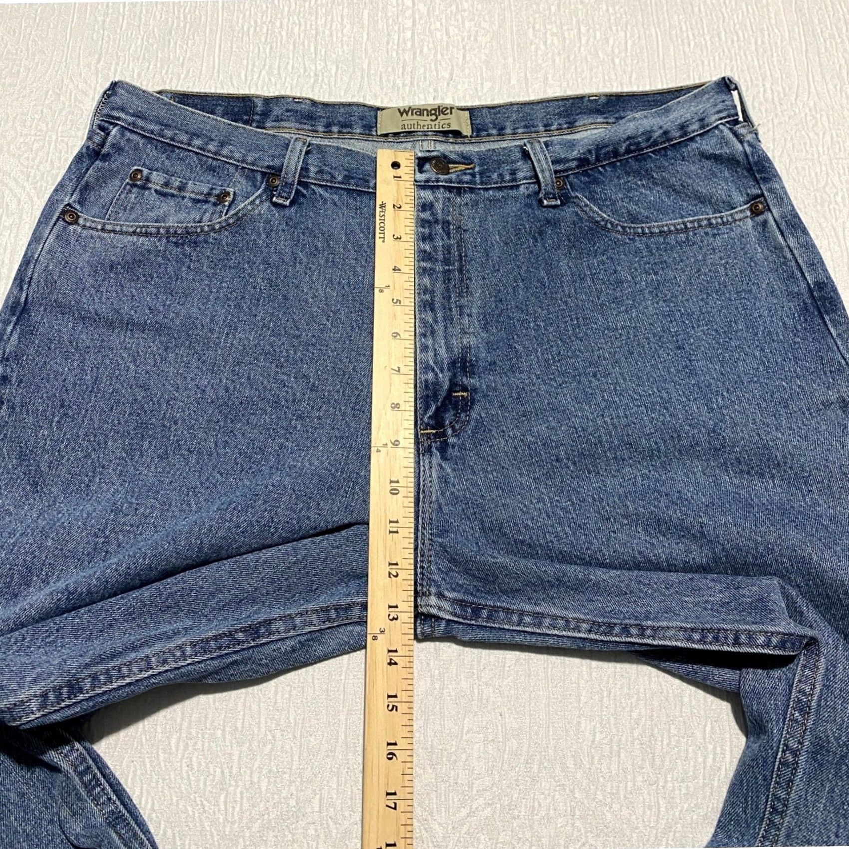 Wrangler Wrangler Authentics Mens Relaxed Fit Straight Leg Jeans 40x29 Blue Denim ZM200VS Size US 40 / EU 56 - 4 Thumbnail
