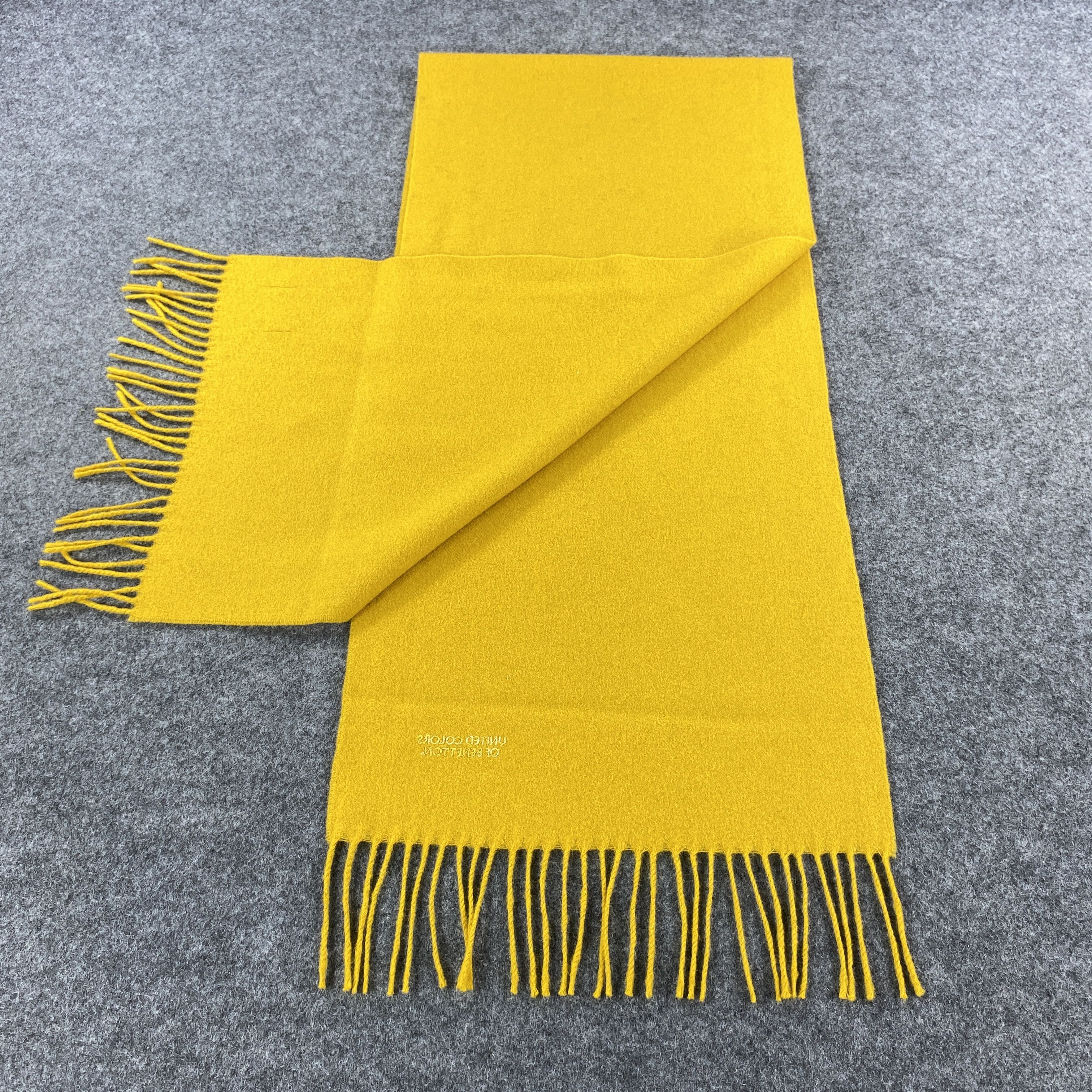 United Colors Of Benetton United Colors Of Benetton Scarf # Muffler # Neckwear # D616 Size ONE SIZE - 4 Thumbnail