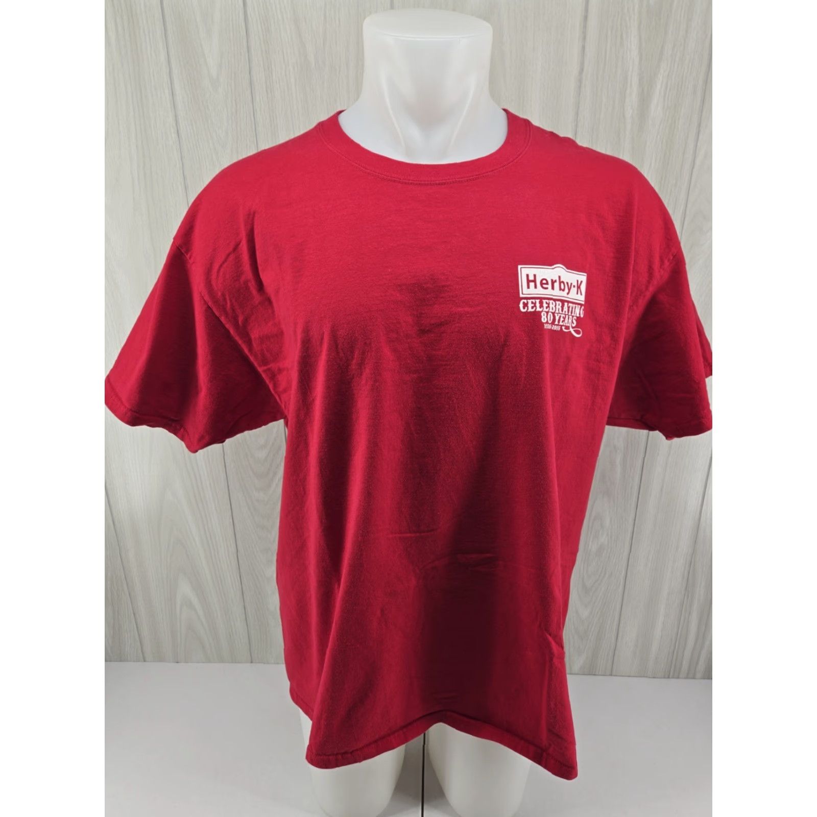 Hanes VINTAGE Herby K’s Shreveport Louisiana Historic Seafood Restaurant Shirt Red XL Hanes Men's T-Shirt Short Sleeve Graphic Print Cotton" Size US XL / EU 56 / 4 - 3 Thumbnail