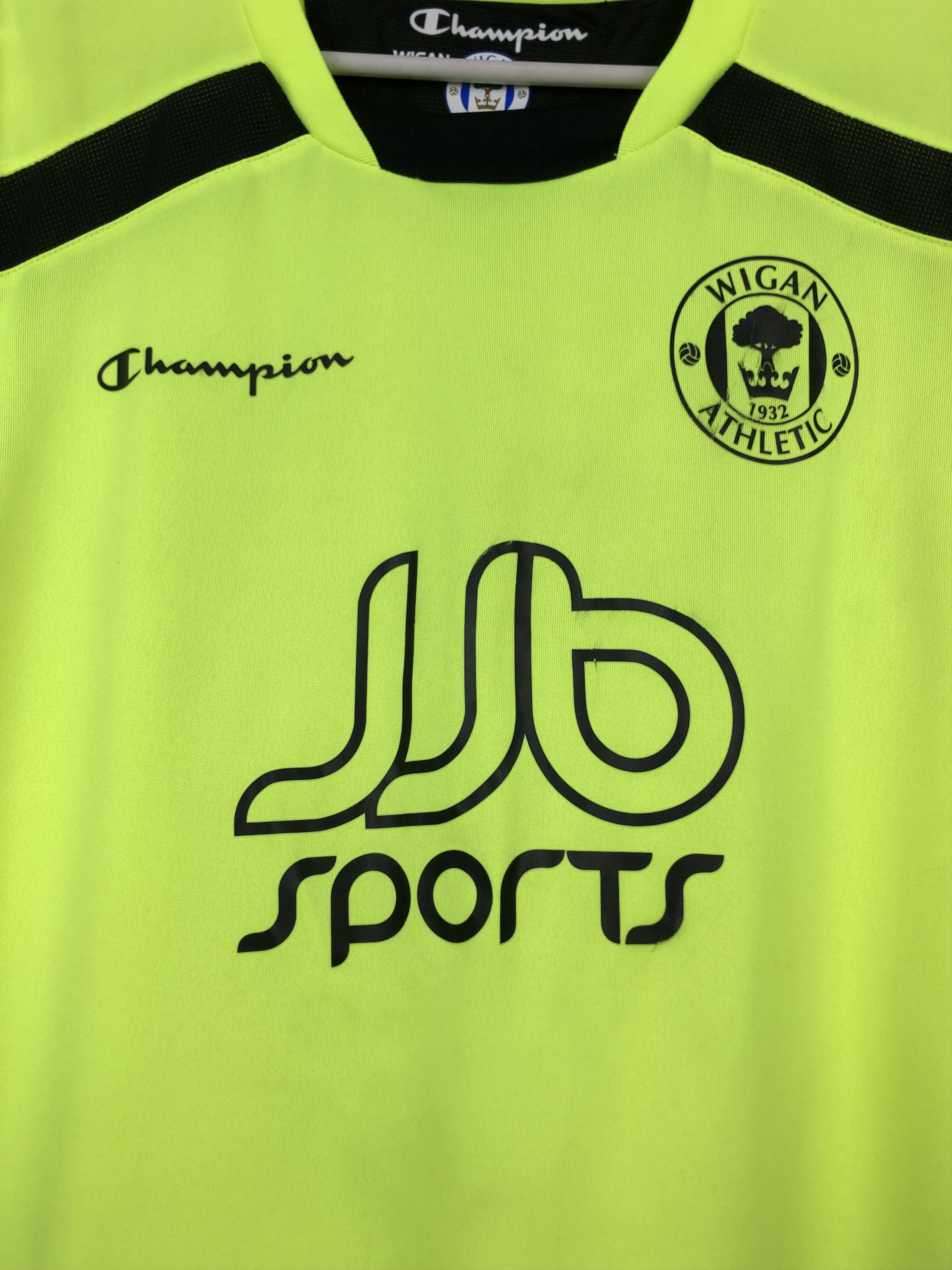 Other Wigan Athletic football shirt 2008 Soccer Palacios Jersey Size US XL / EU 56 / 4 - 5 Thumbnail